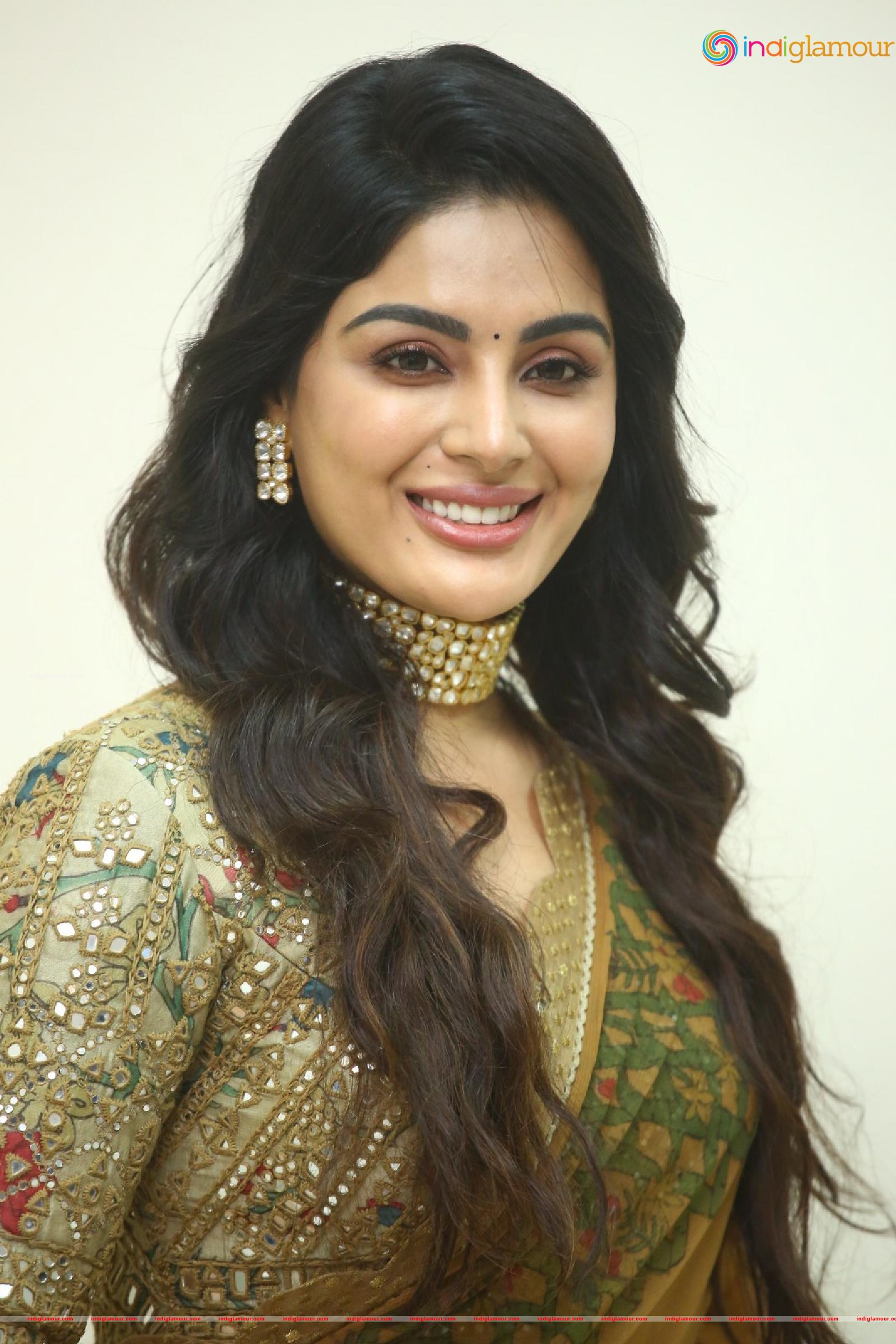 Samyuktha Menon Actress hd photo