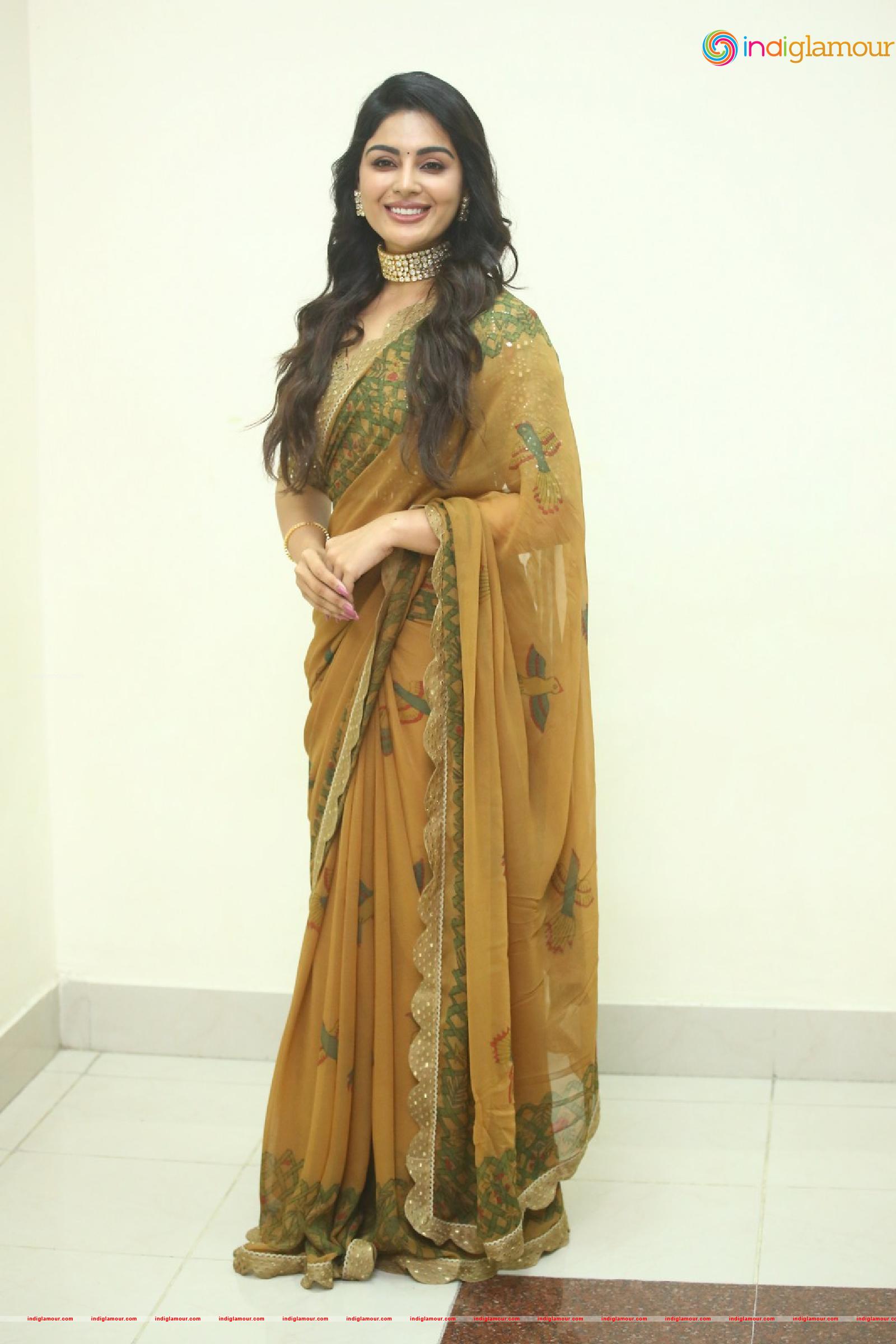 Samyuktha Menon Actress hd photo