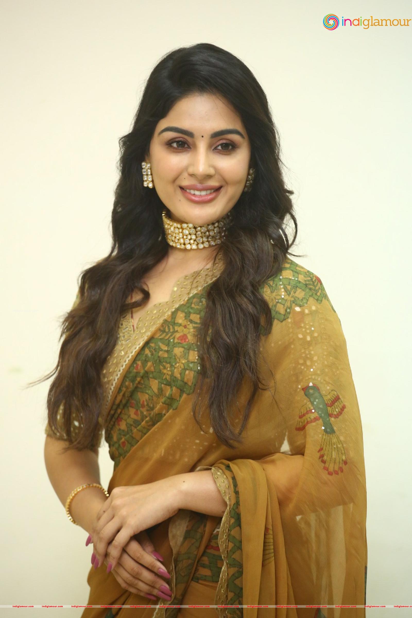 Samyuktha Menon Actress hd photo