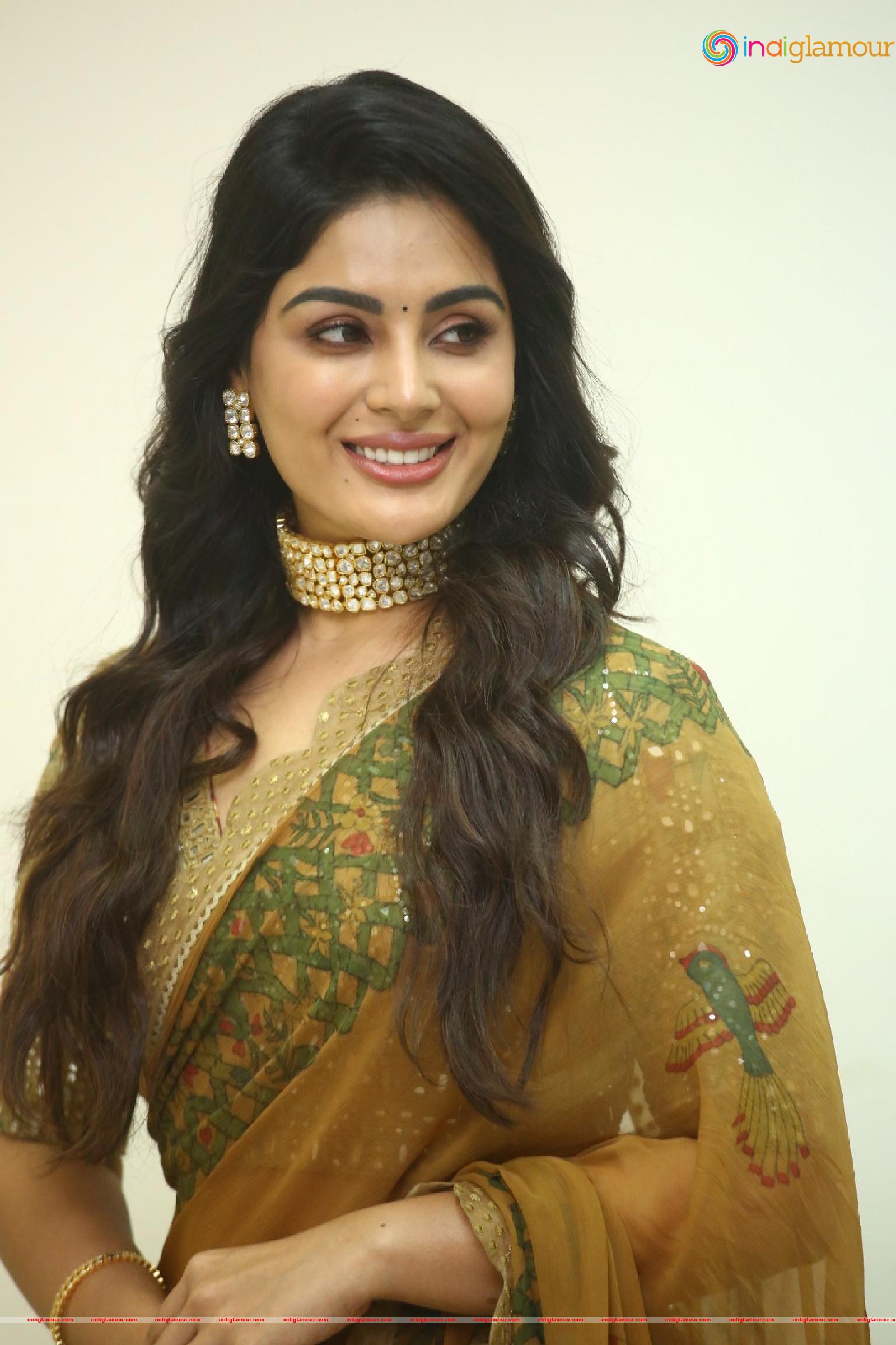 Samyuktha Menon Actress hd photo