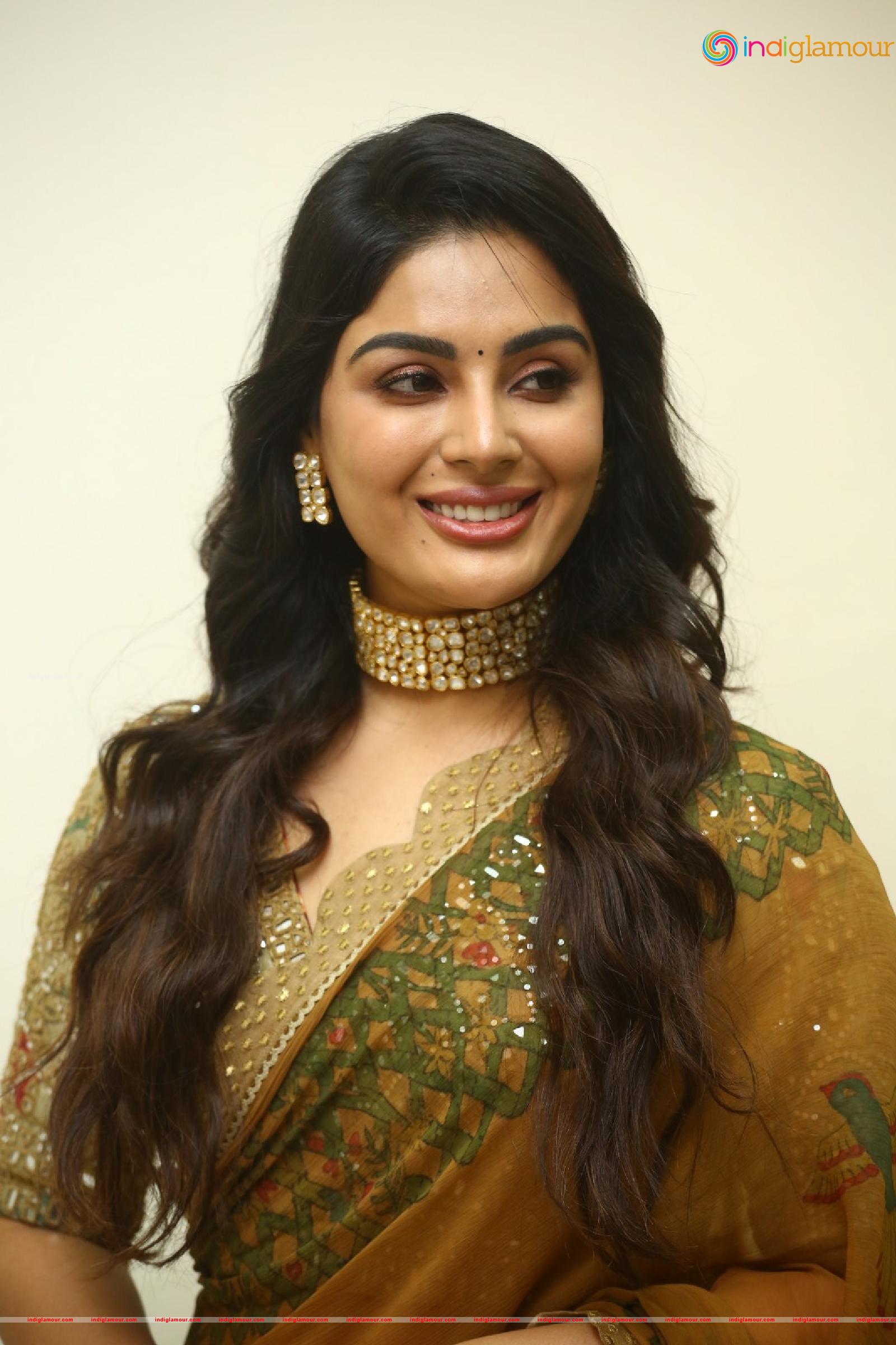 Samyuktha Menon Actress hd photo