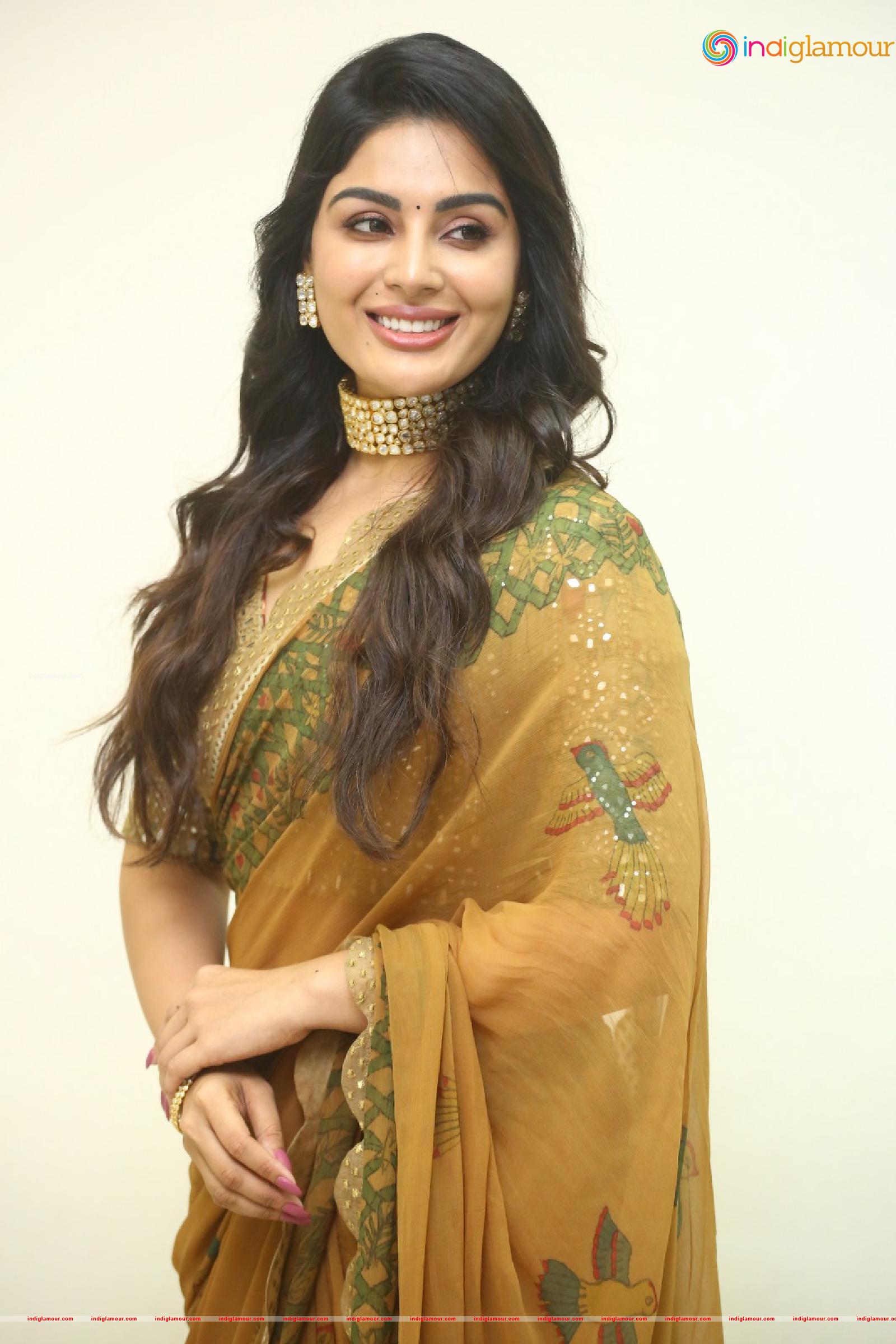 Samyuktha Menon Actress hd photo