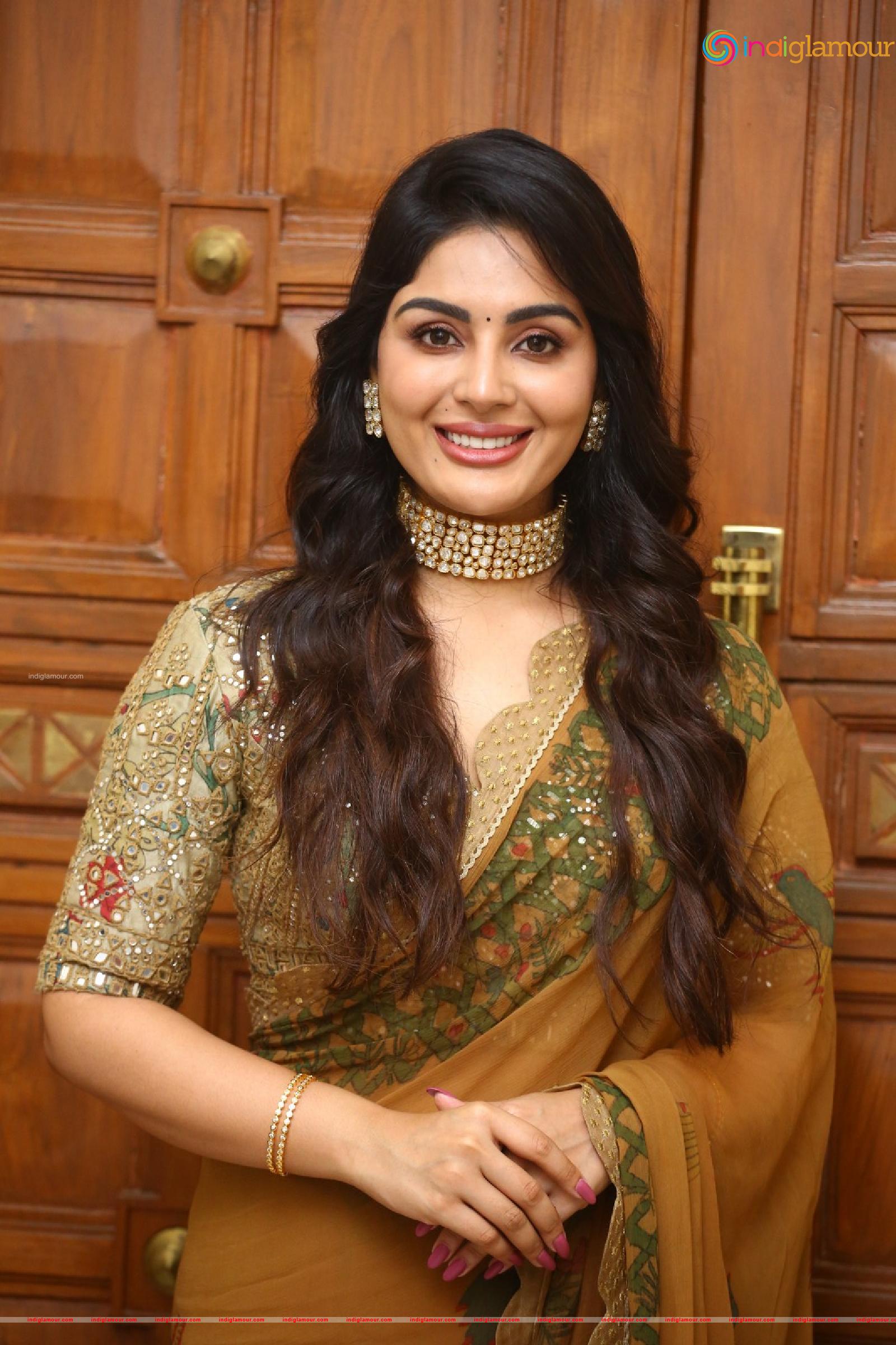Samyuktha Menon Actress hd photo