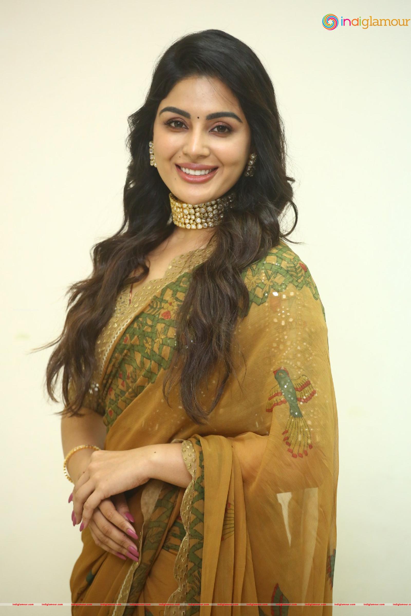 Samyuktha Menon Actress hd photo