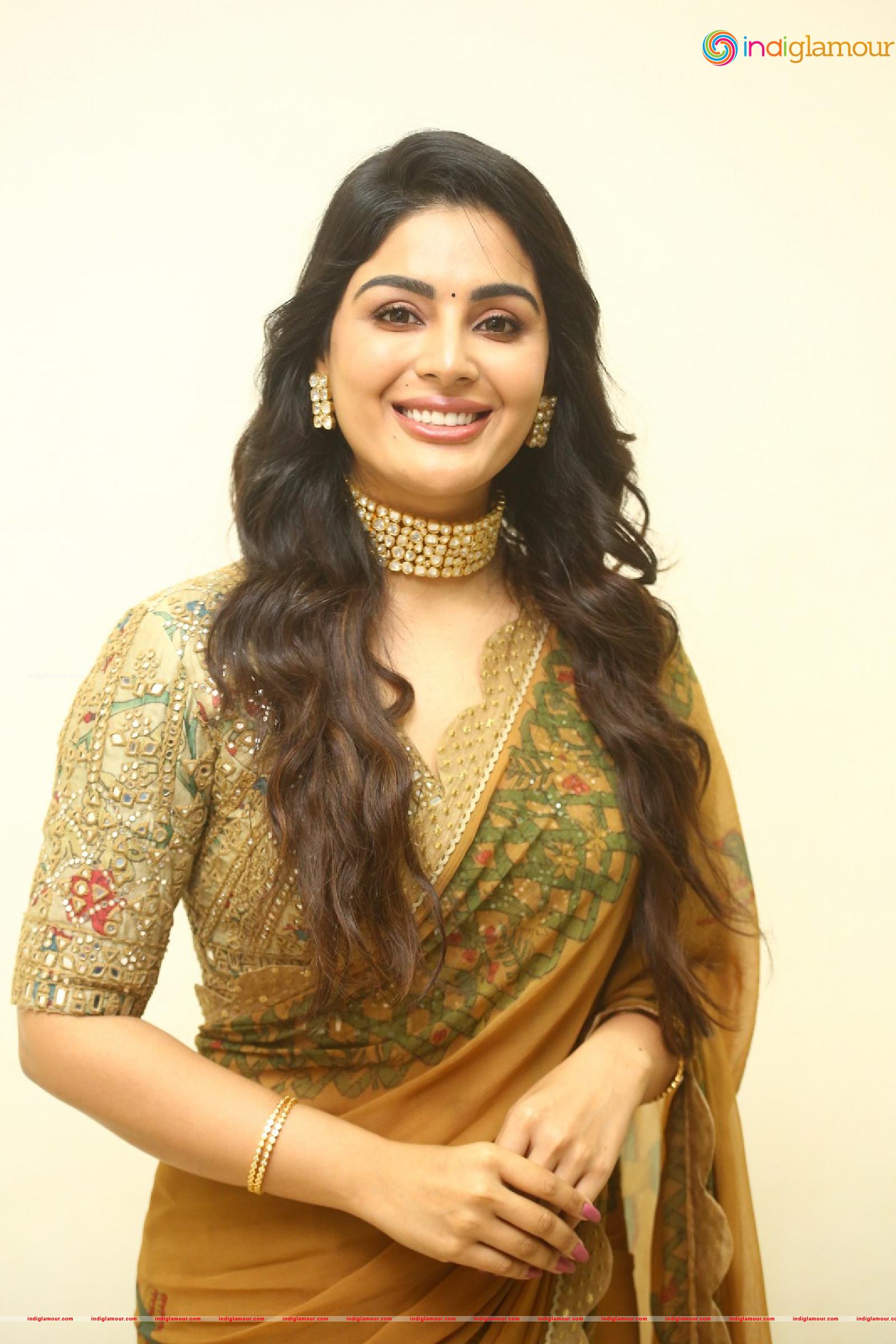 Samyuktha Menon Actress hd photo