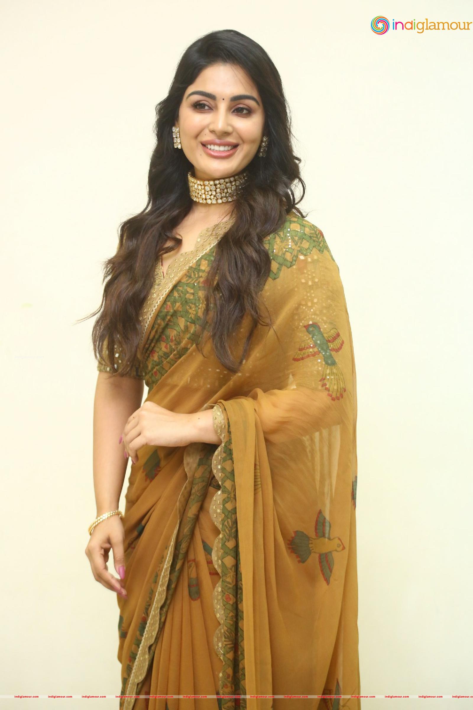 Samyuktha Menon Actress hd photo