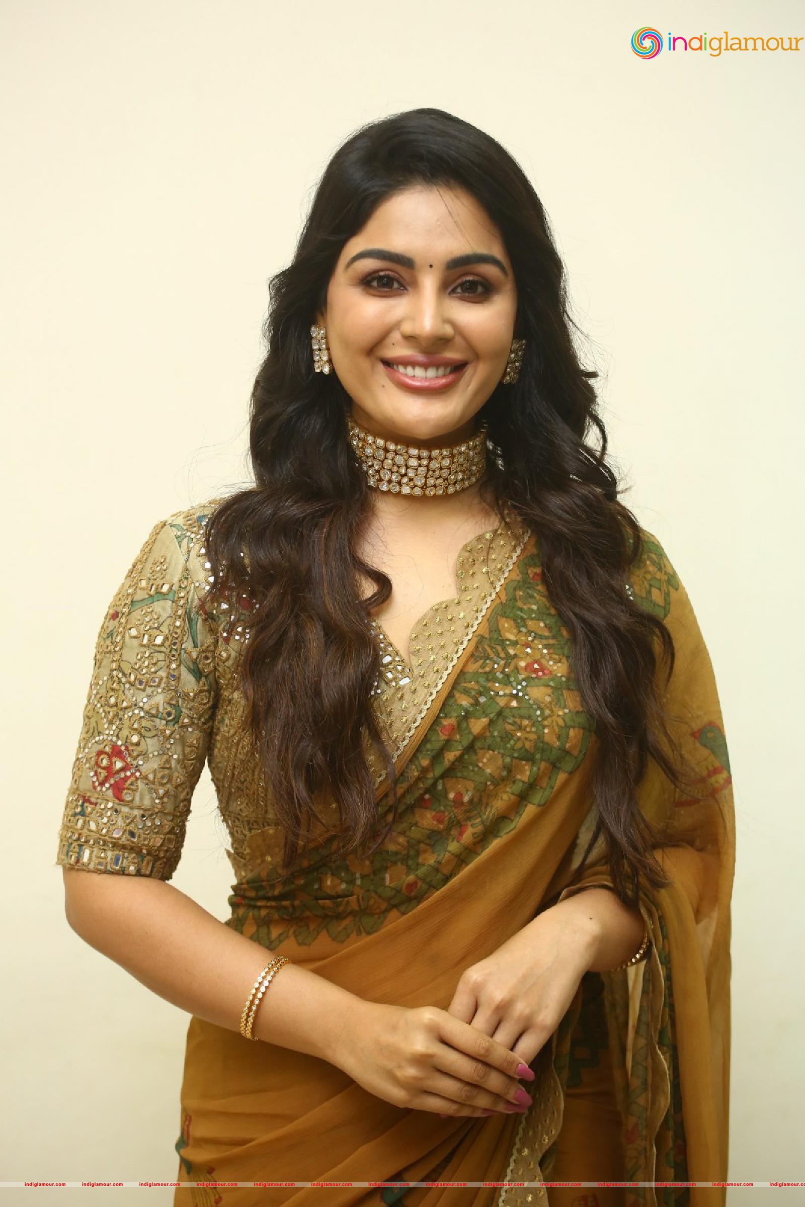 Samyuktha Menon Actress hd photo