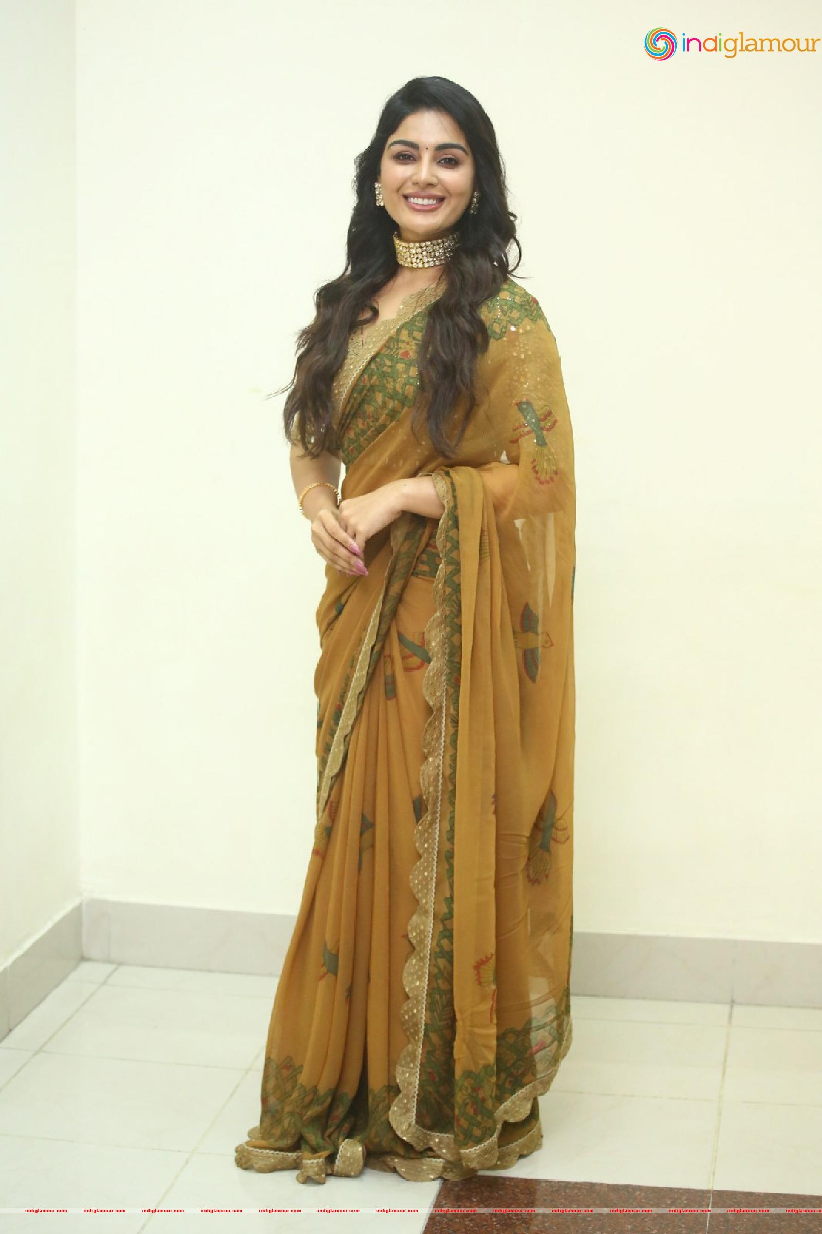 Samyuktha Menon Actress hd photo