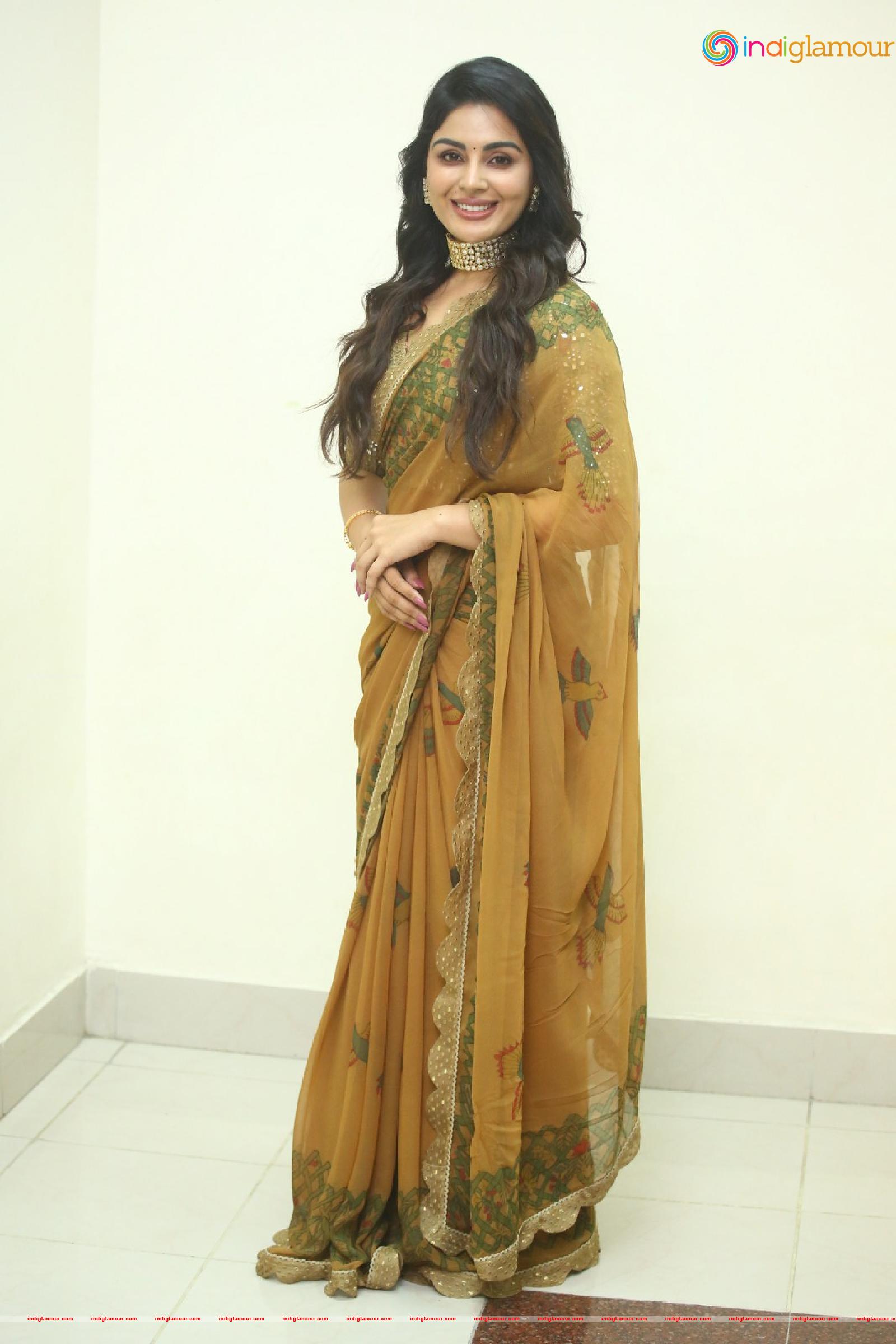 Samyuktha Menon Actress hd photo