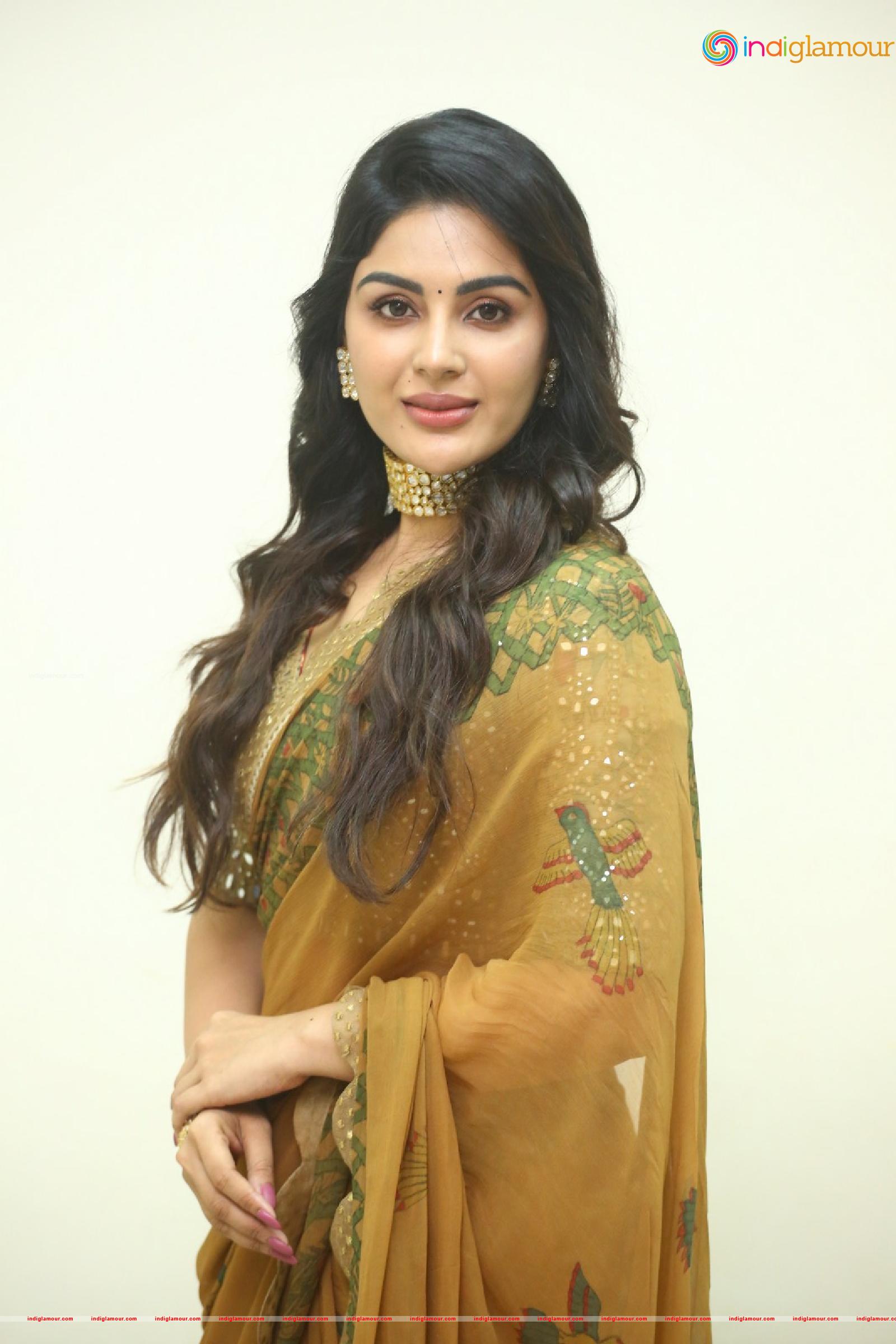 Samyuktha Menon Actress hd photo