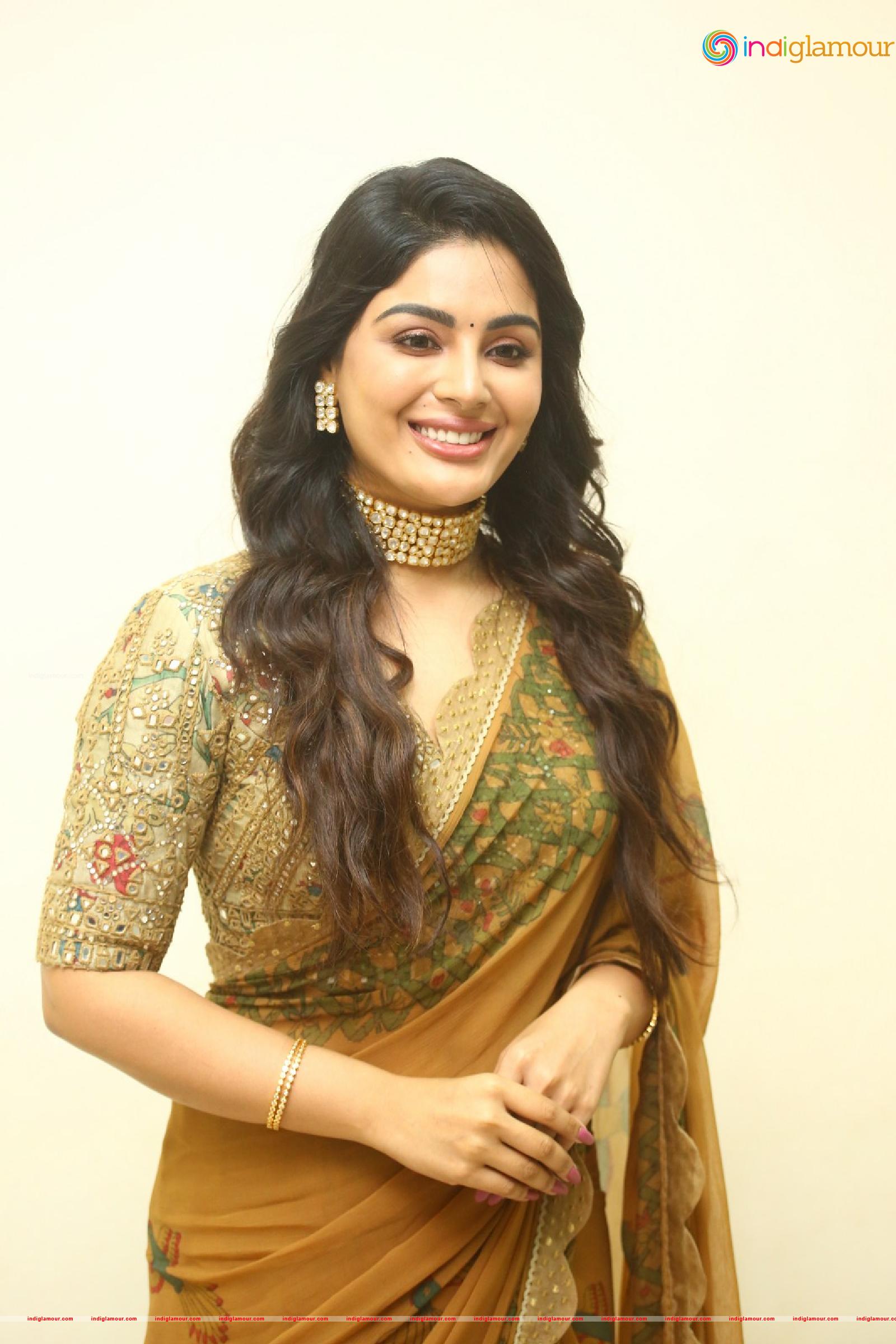 Samyuktha Menon Actress hd photo