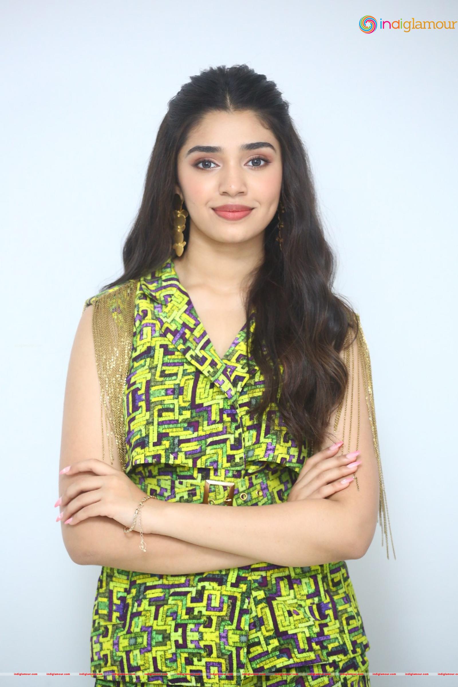 Krithi Shetty Actress hd photo