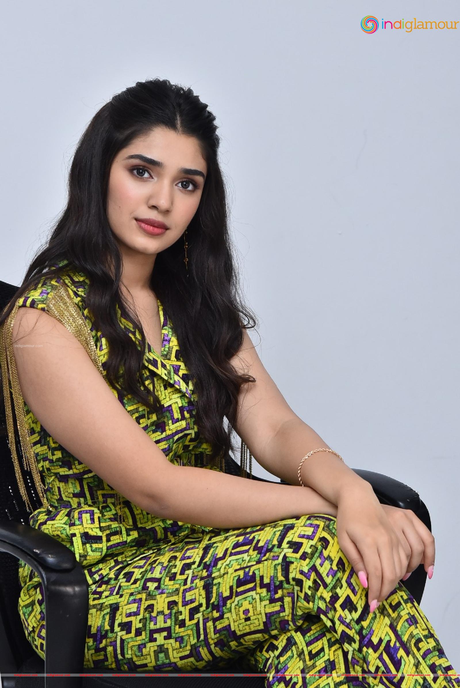 Krithi Shetty Actress hd photo