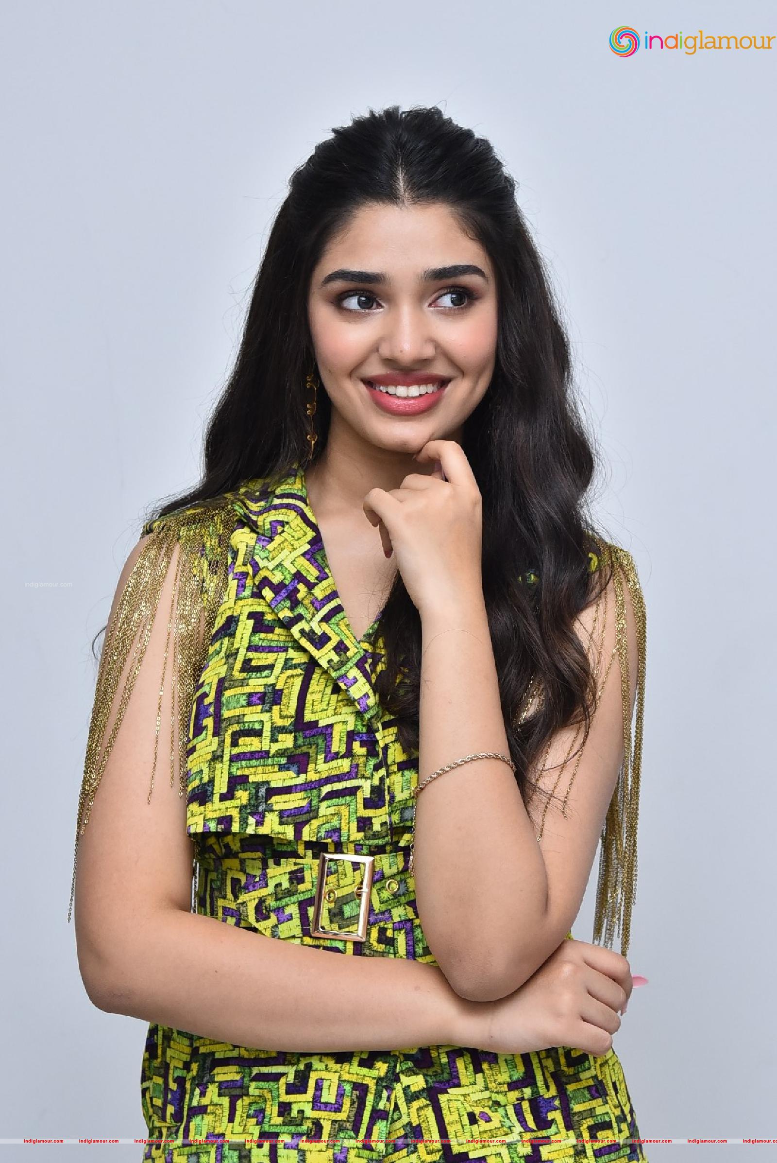 Krithi Shetty Actress hd photo