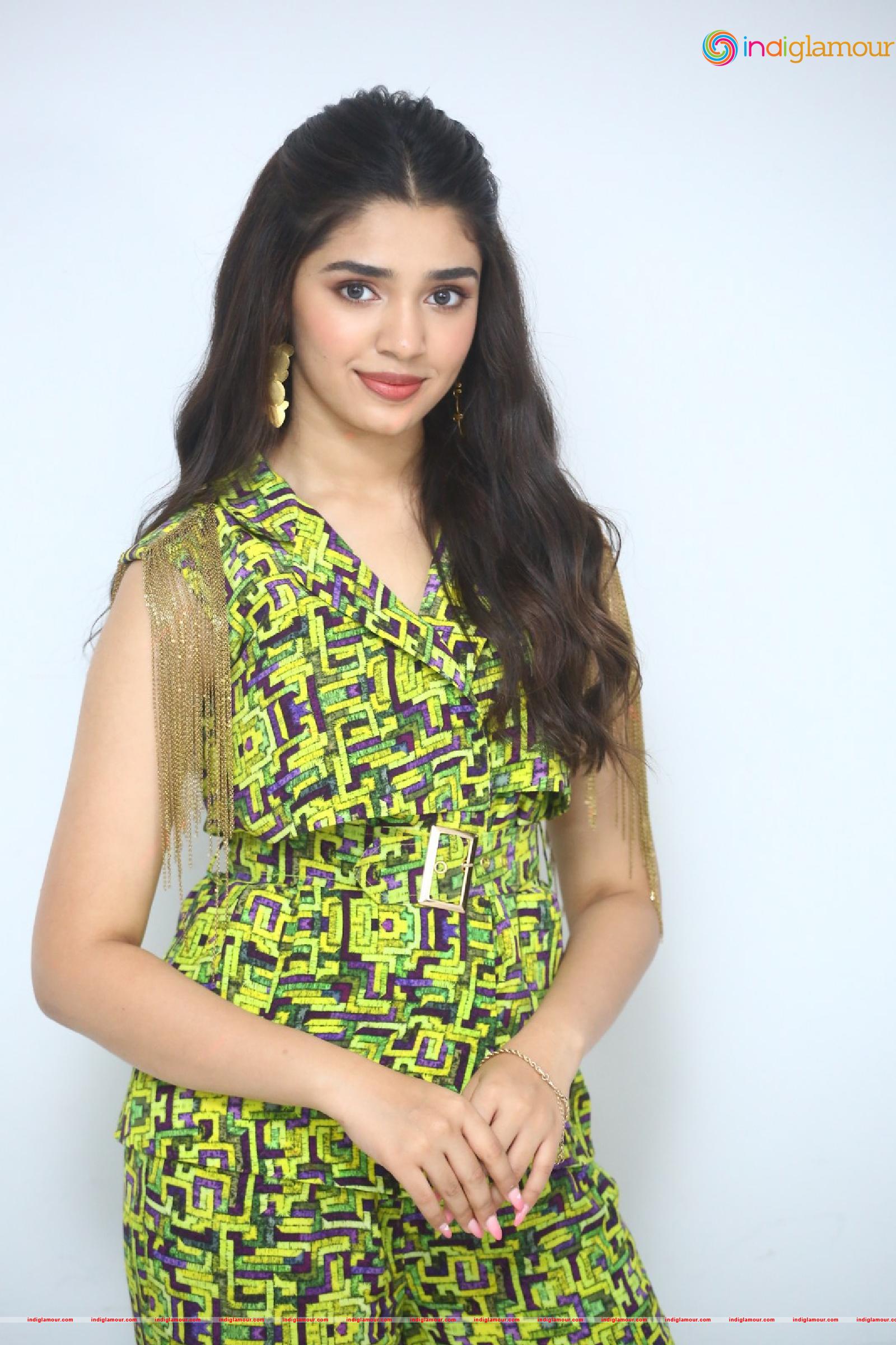 Krithi Shetty Actress hd photo