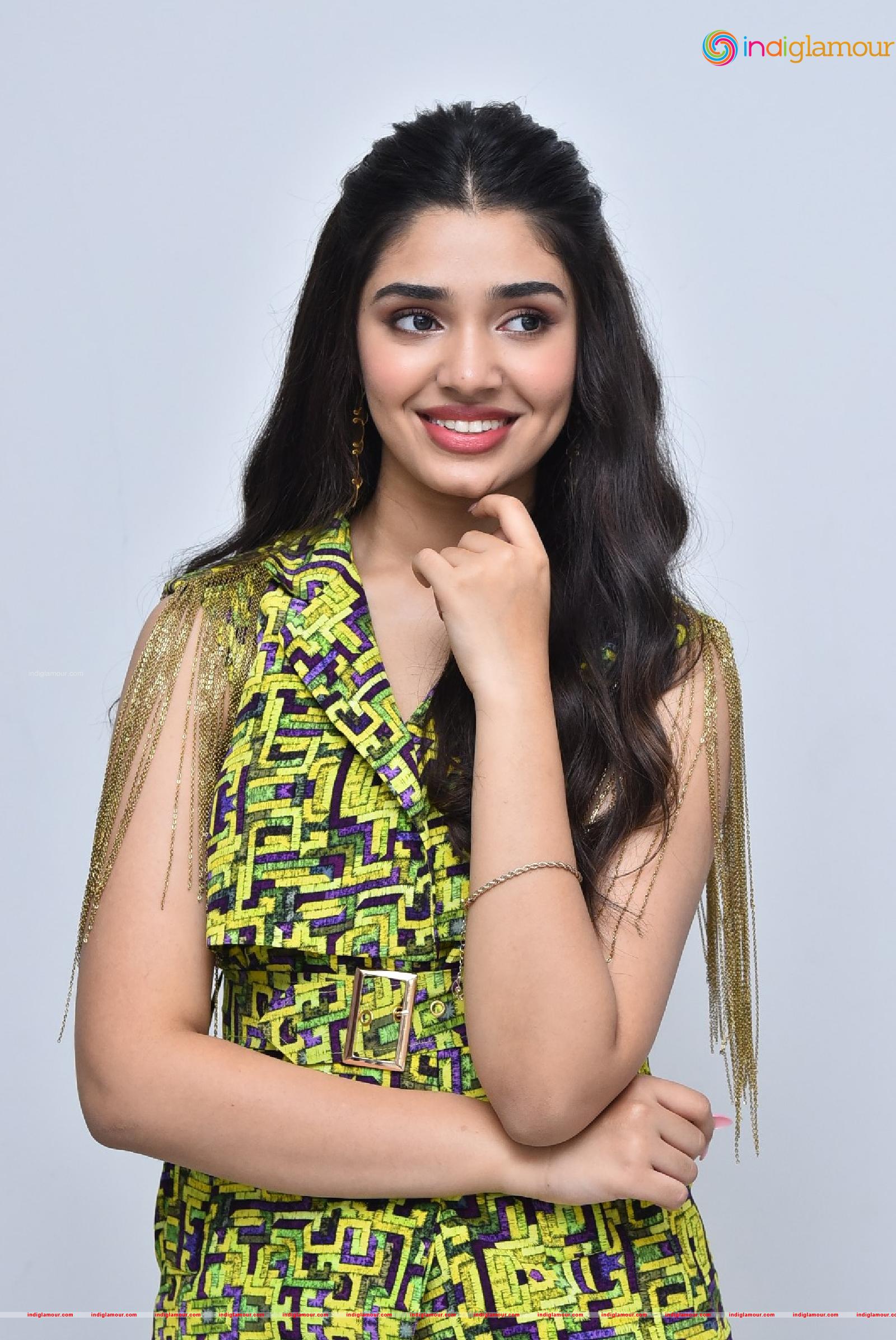 Krithi Shetty Actress hd photo