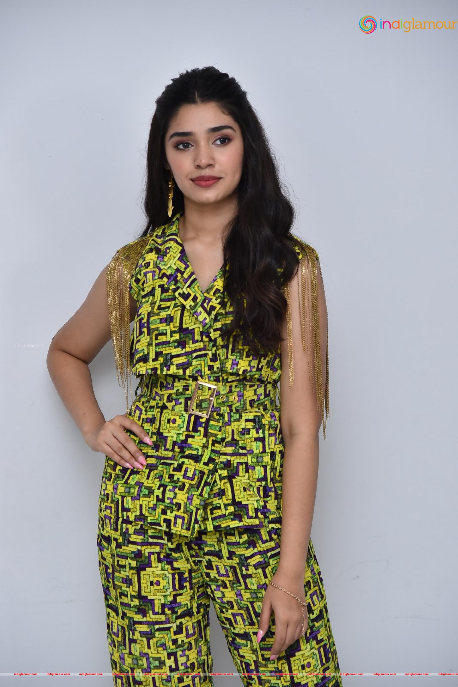 Krithi Shetty Actress hd photo