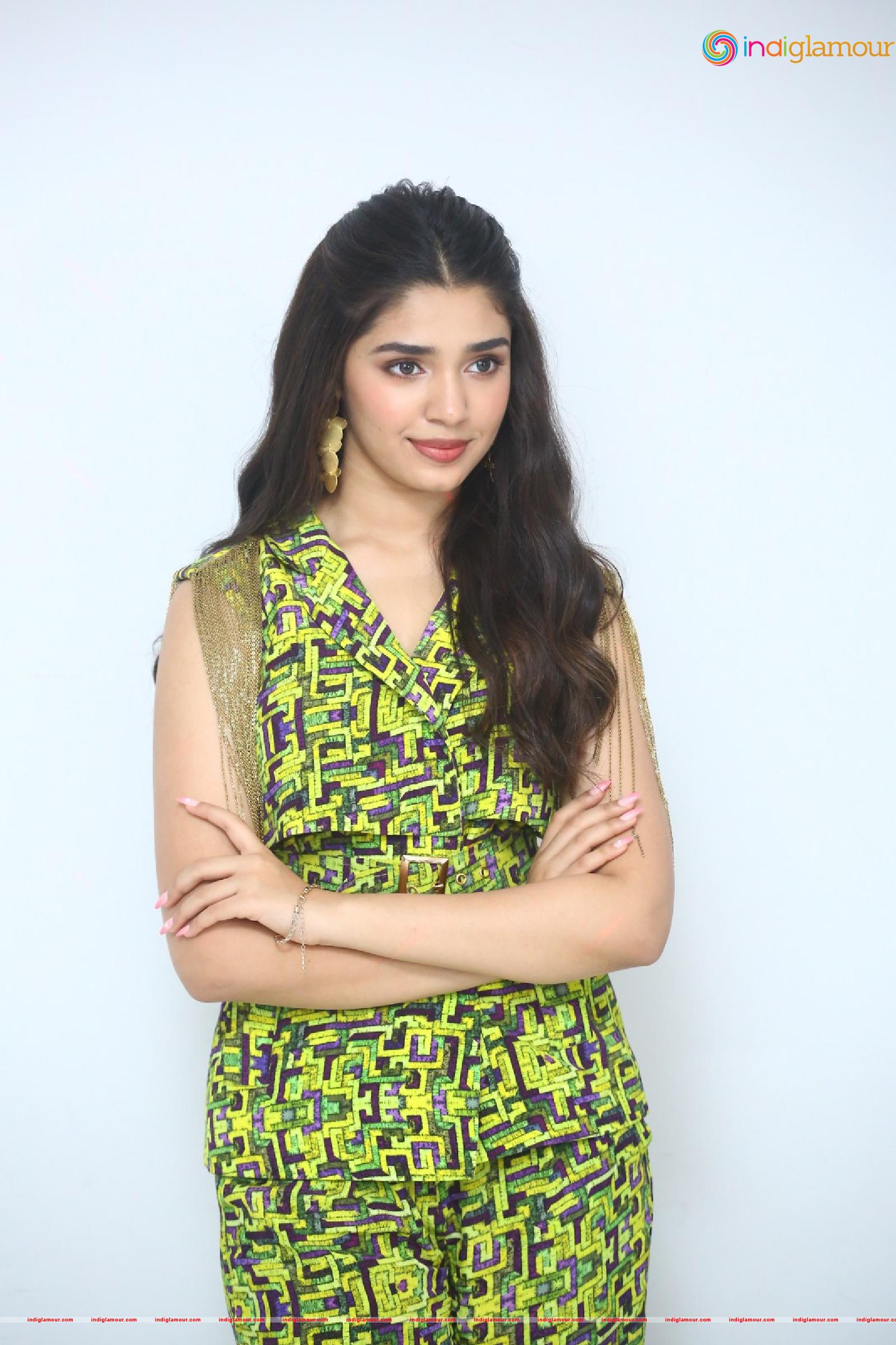 Krithi Shetty Actress hd photo