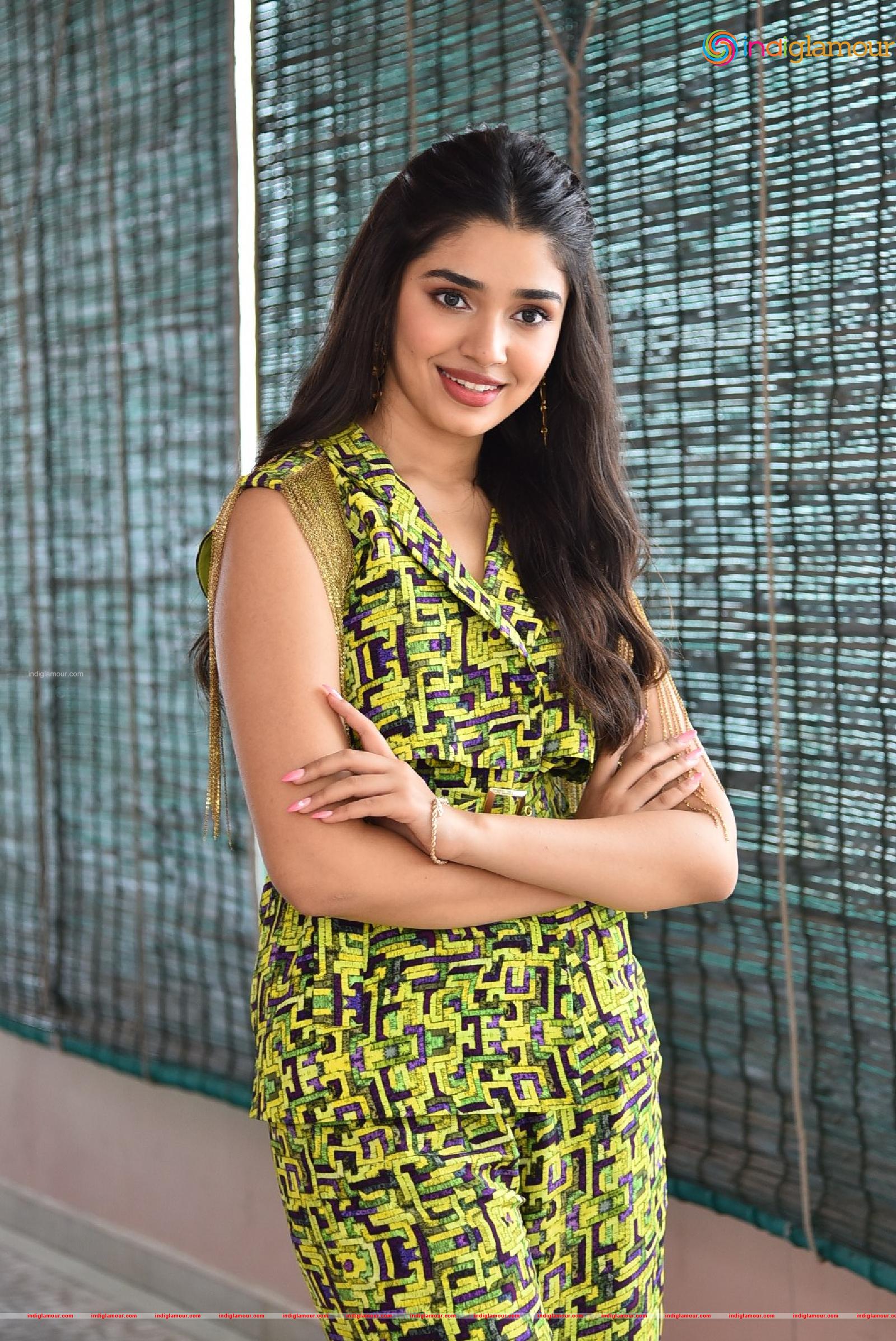 Krithi Shetty Actress hd photo