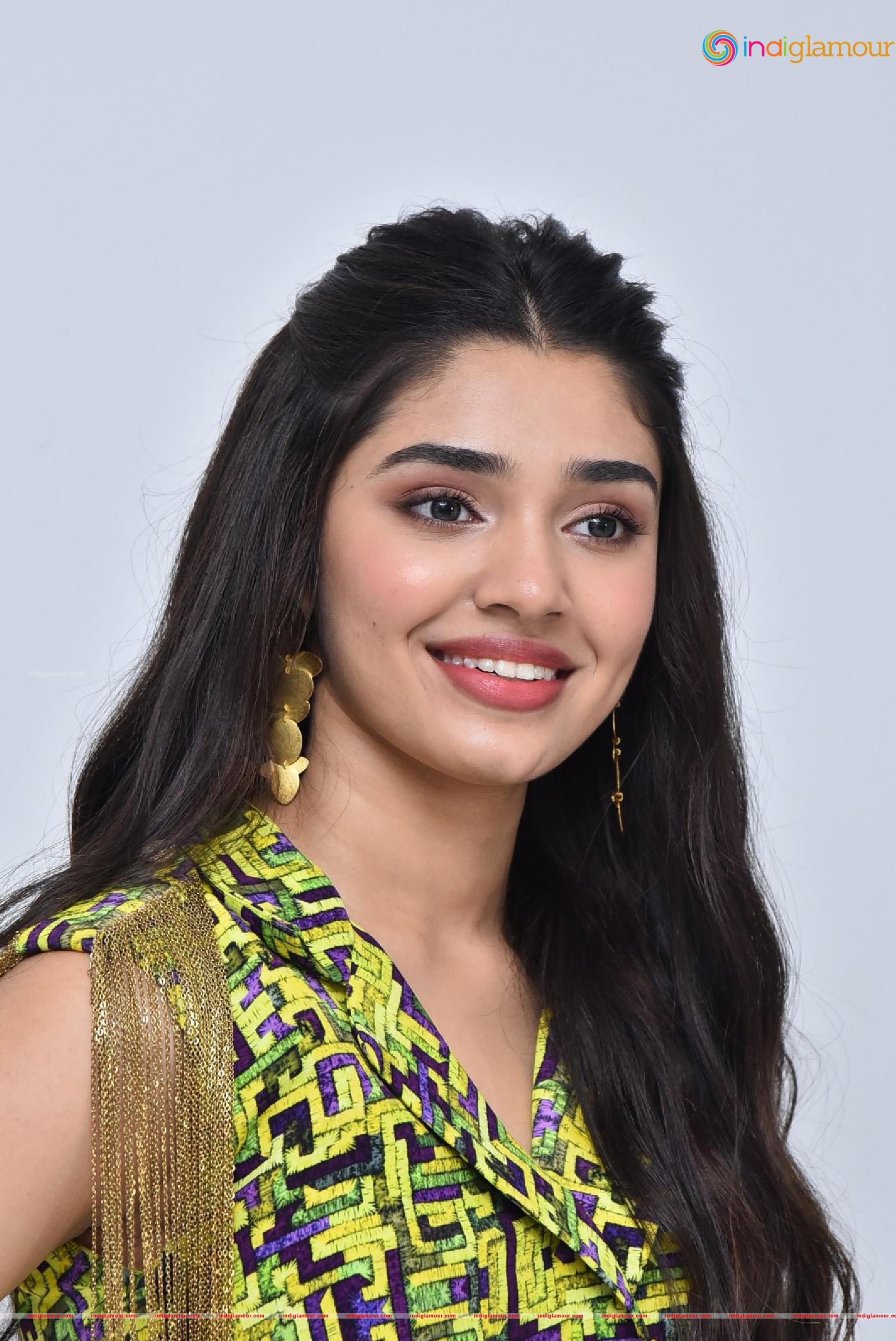 Krithi Shetty Actress hd photo
