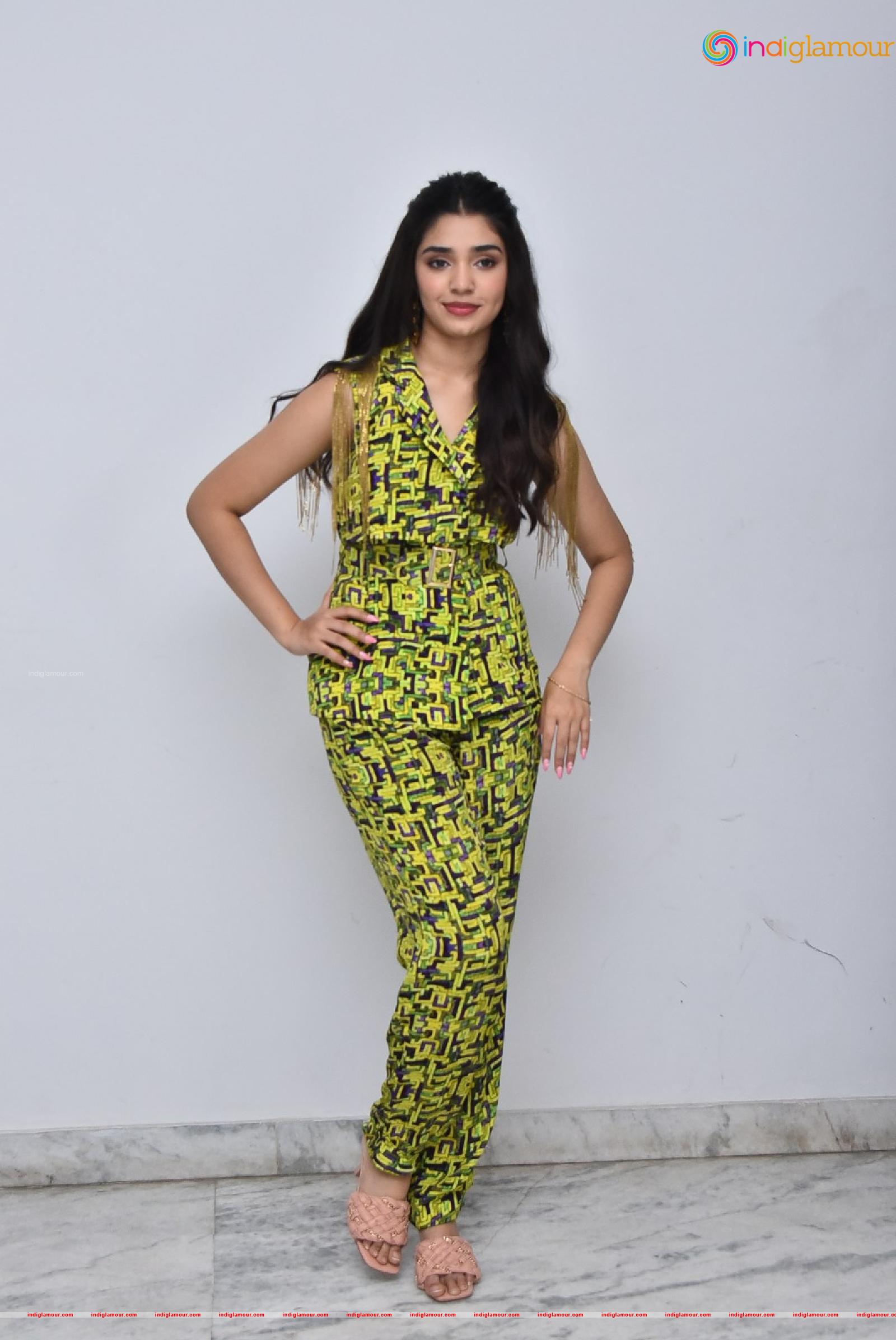 Krithi Shetty Actress hd photo