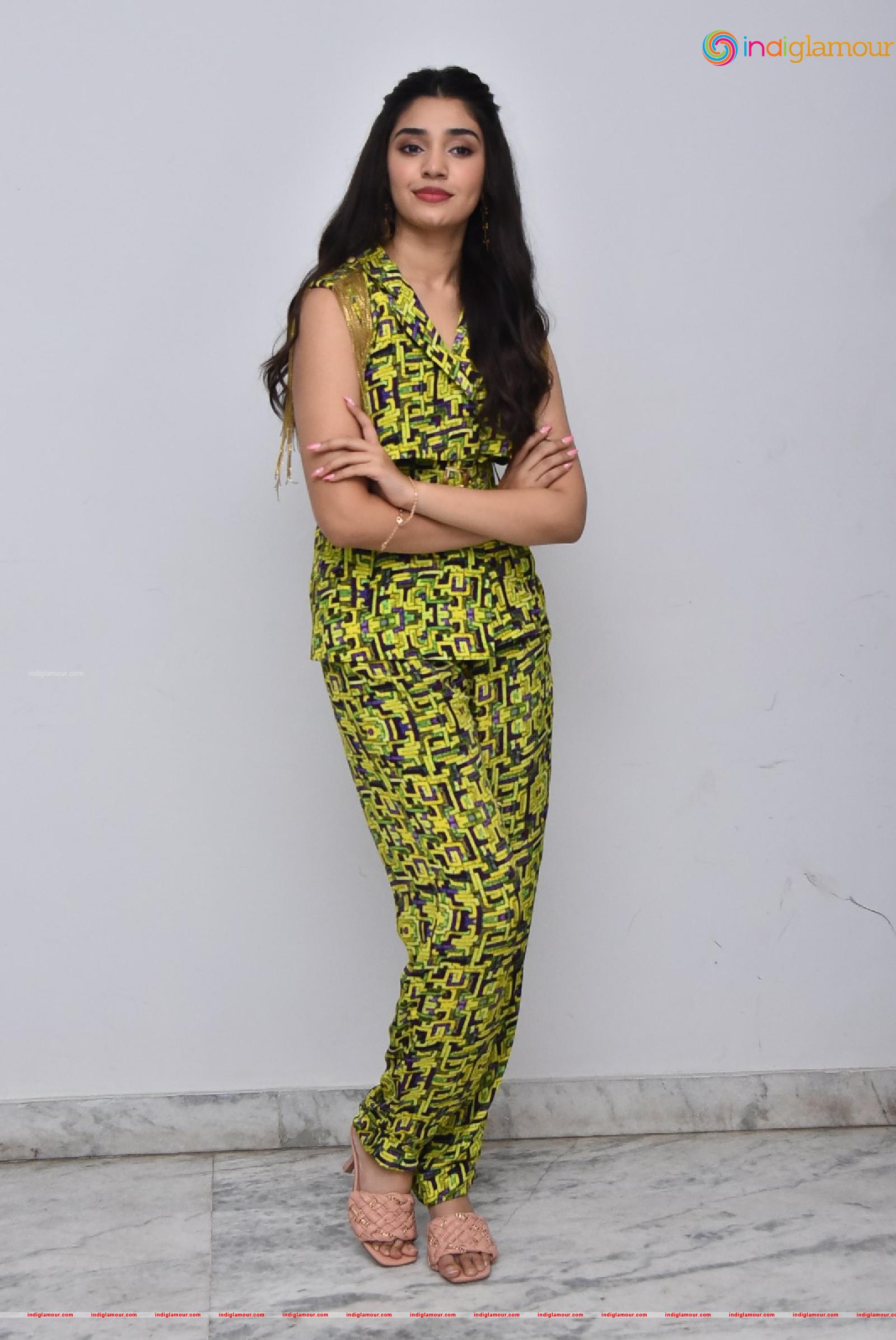 Krithi Shetty Actress hd photo