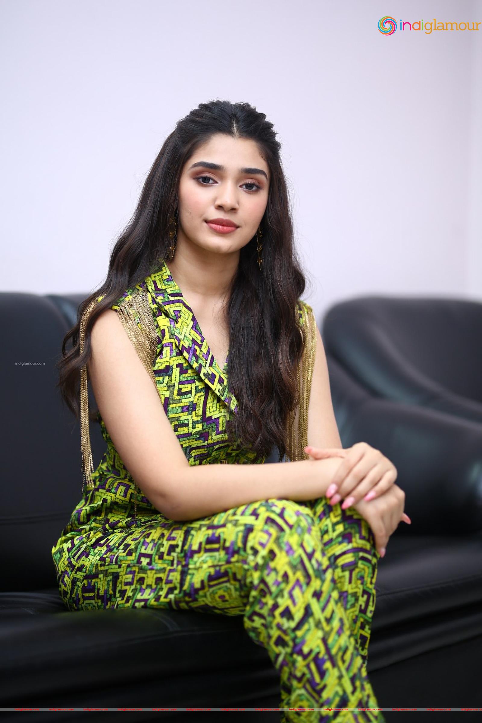 Krithi Shetty Actress hd photo