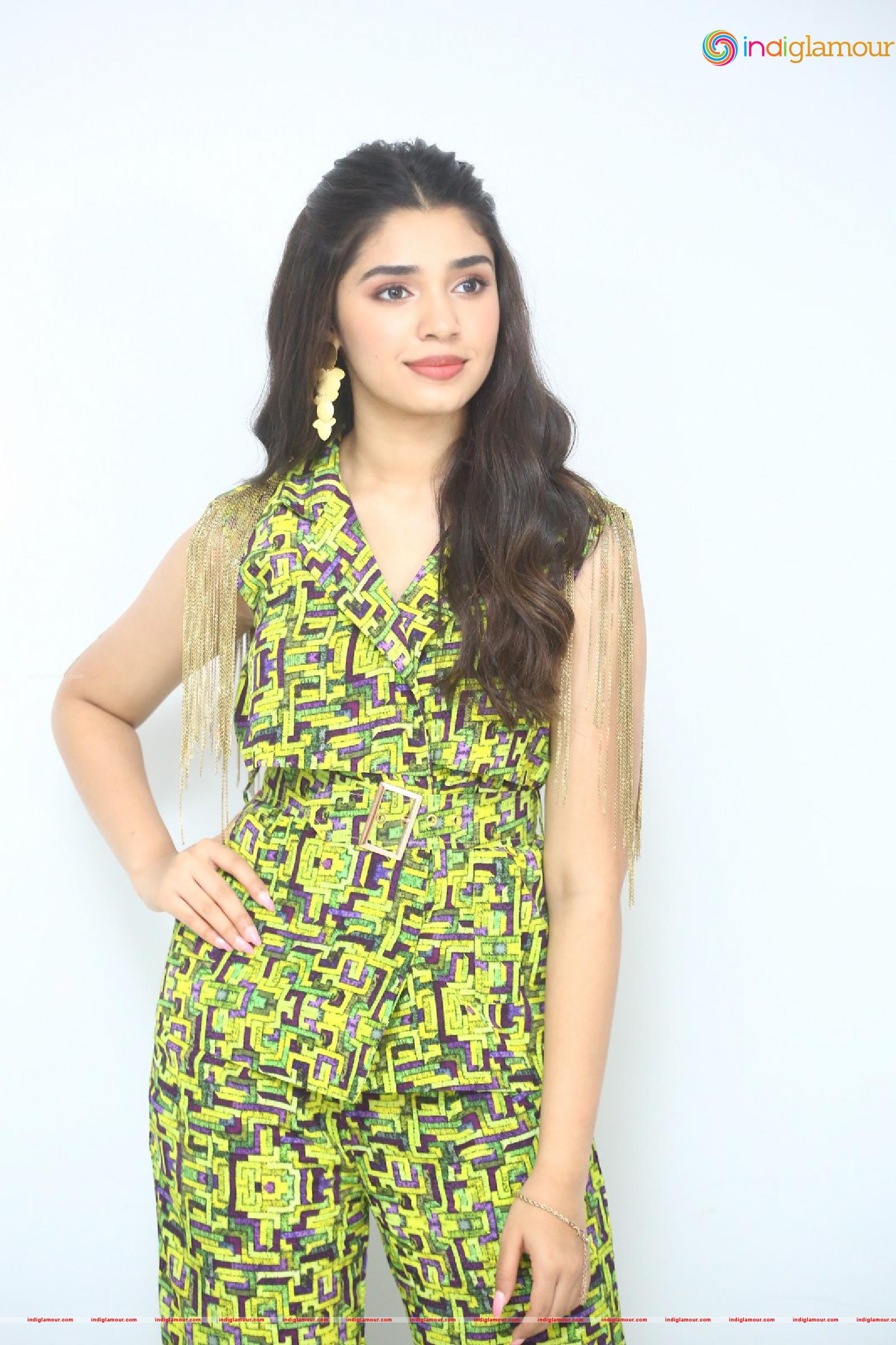 Krithi Shetty Actress hd photo