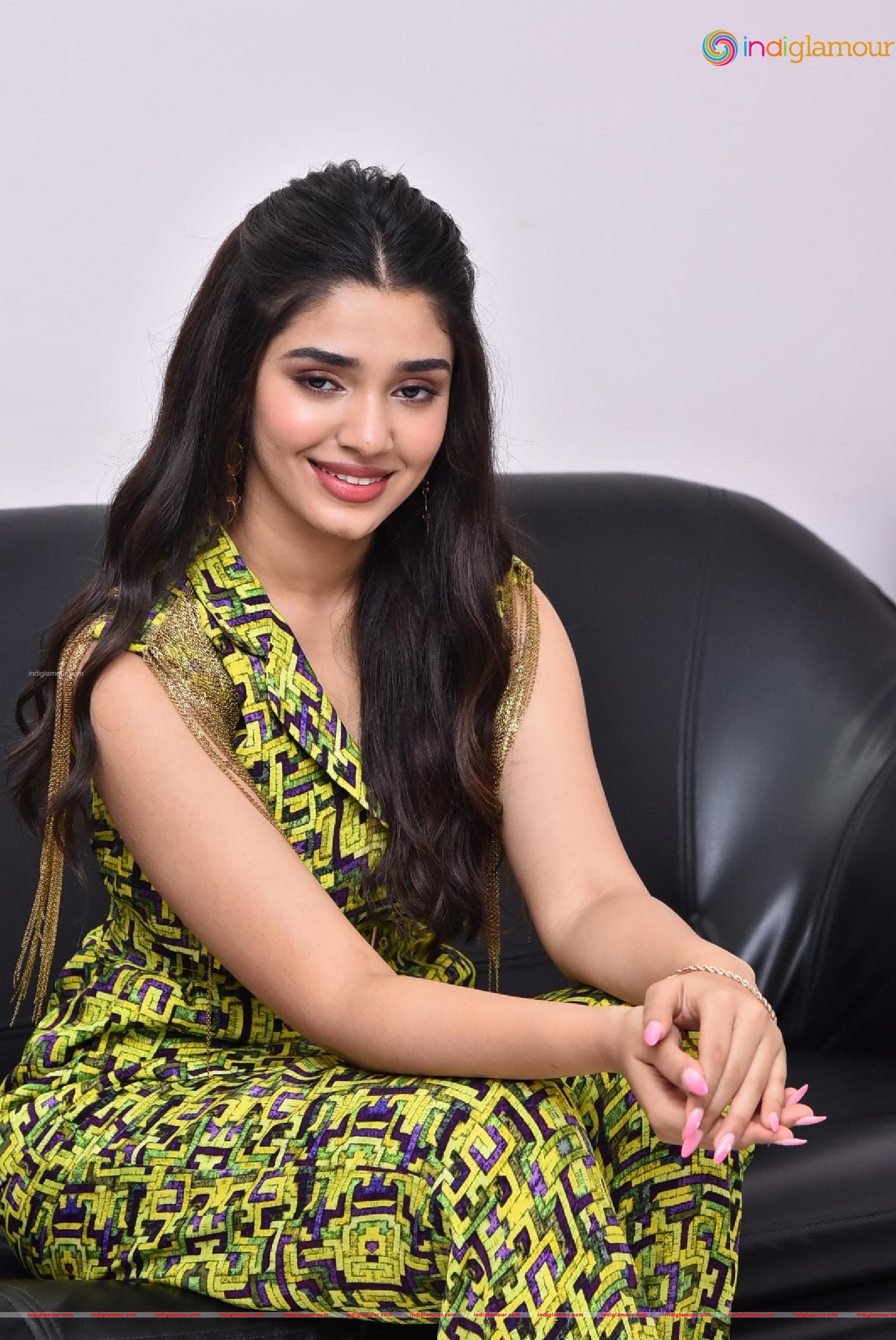 Krithi Shetty Actress hd photo
