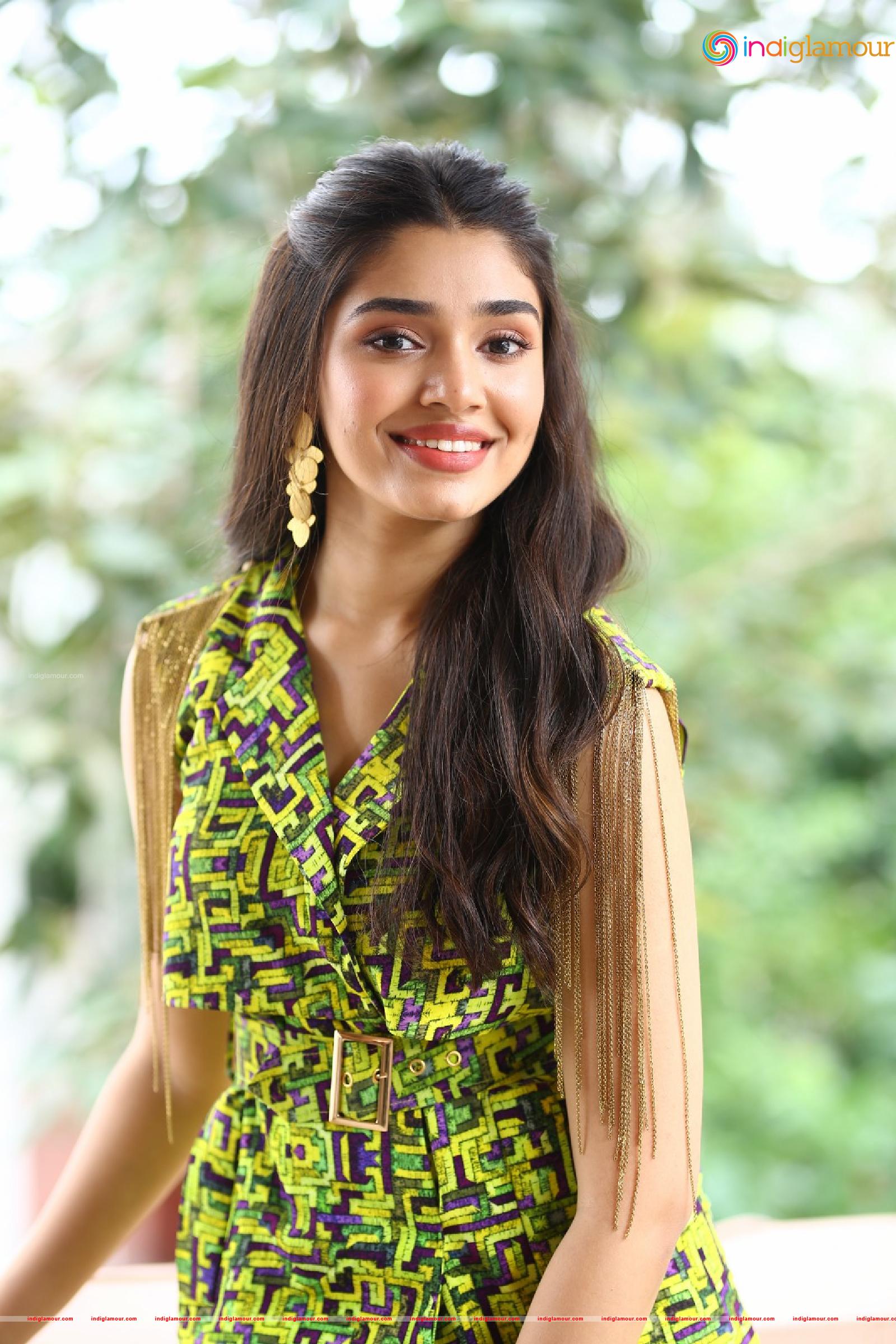 Krithi Shetty Actress hd photo