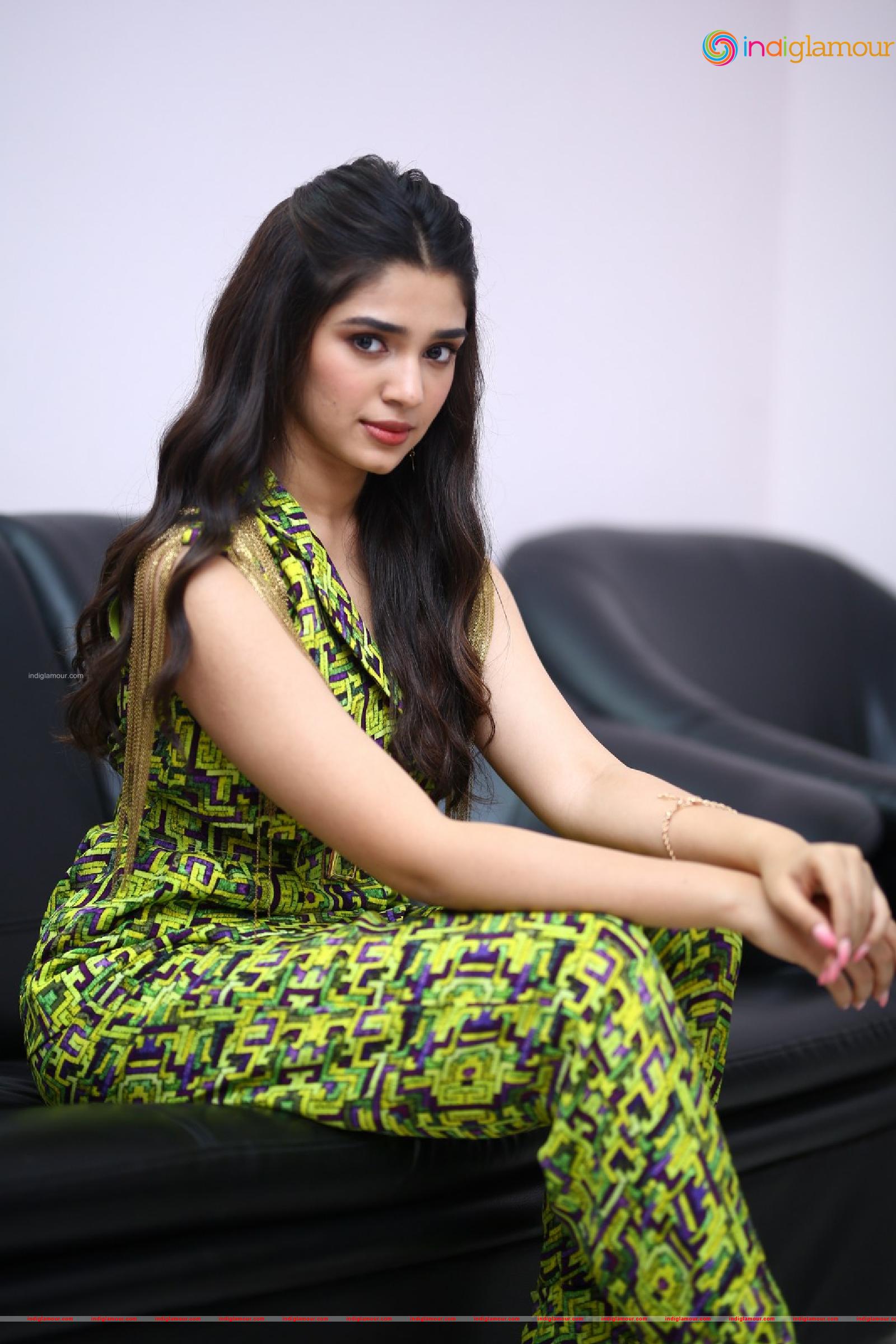 Krithi Shetty Actress hd photo