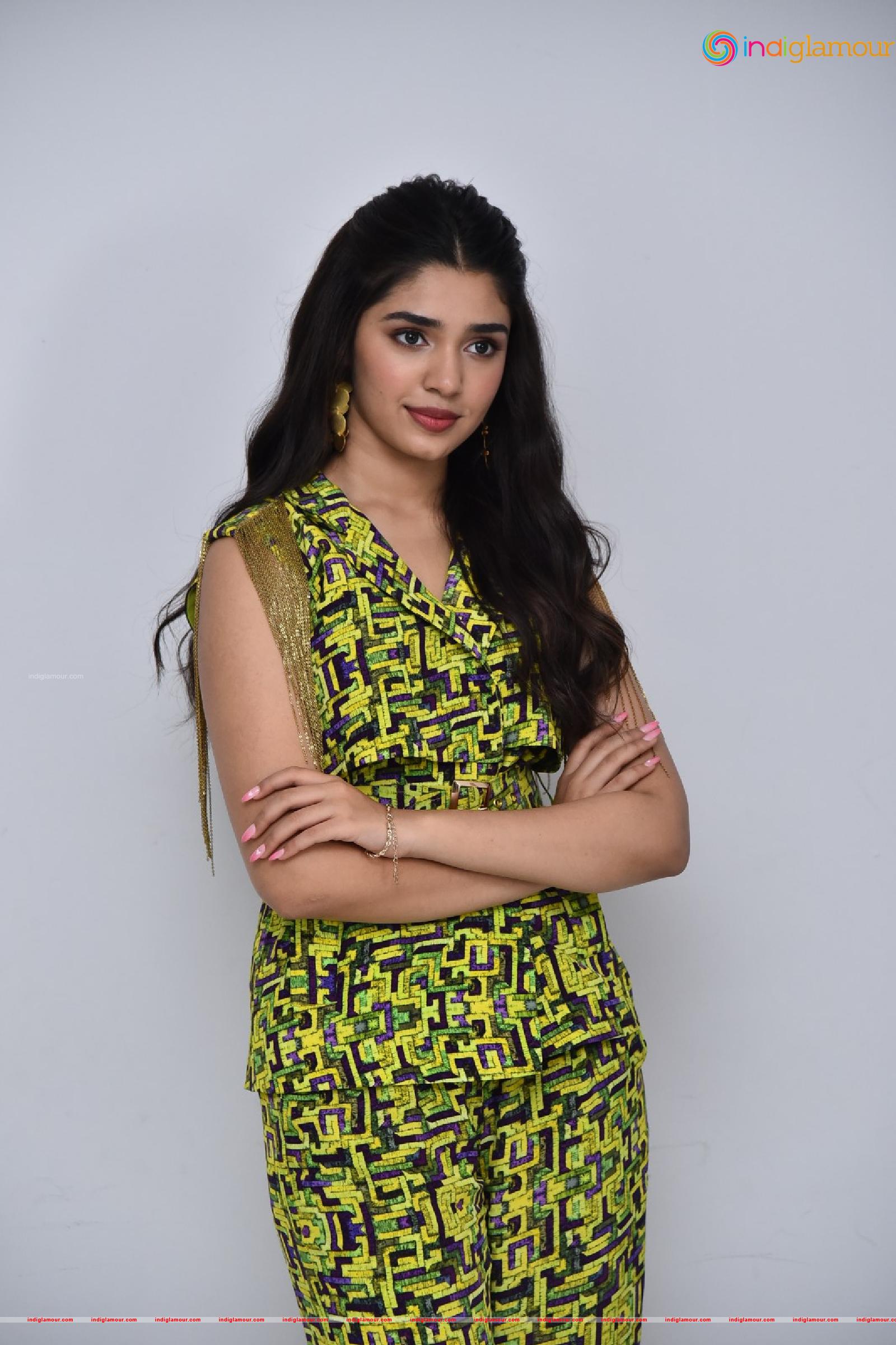 Krithi Shetty Actress hd photo