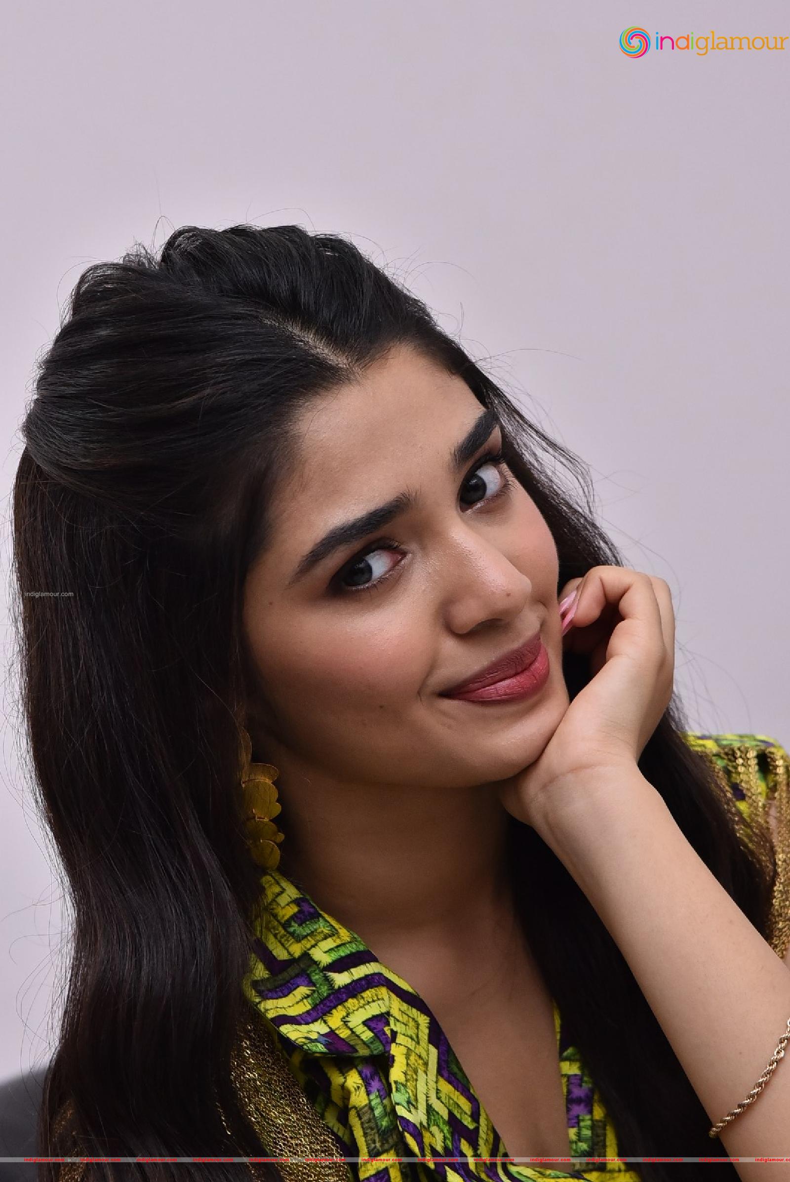 Krithi Shetty Actress hd photo