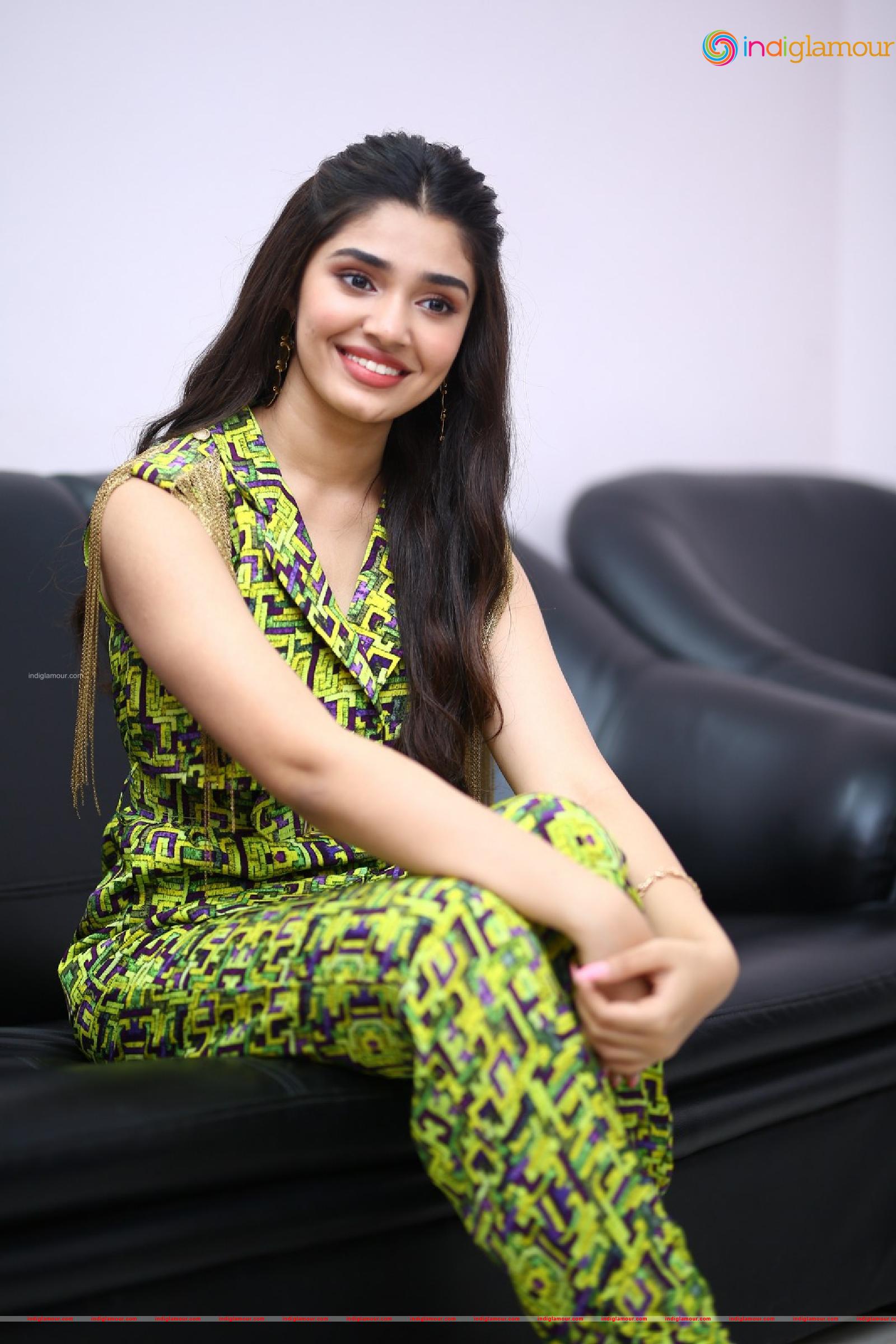 Krithi Shetty Actress hd photo
