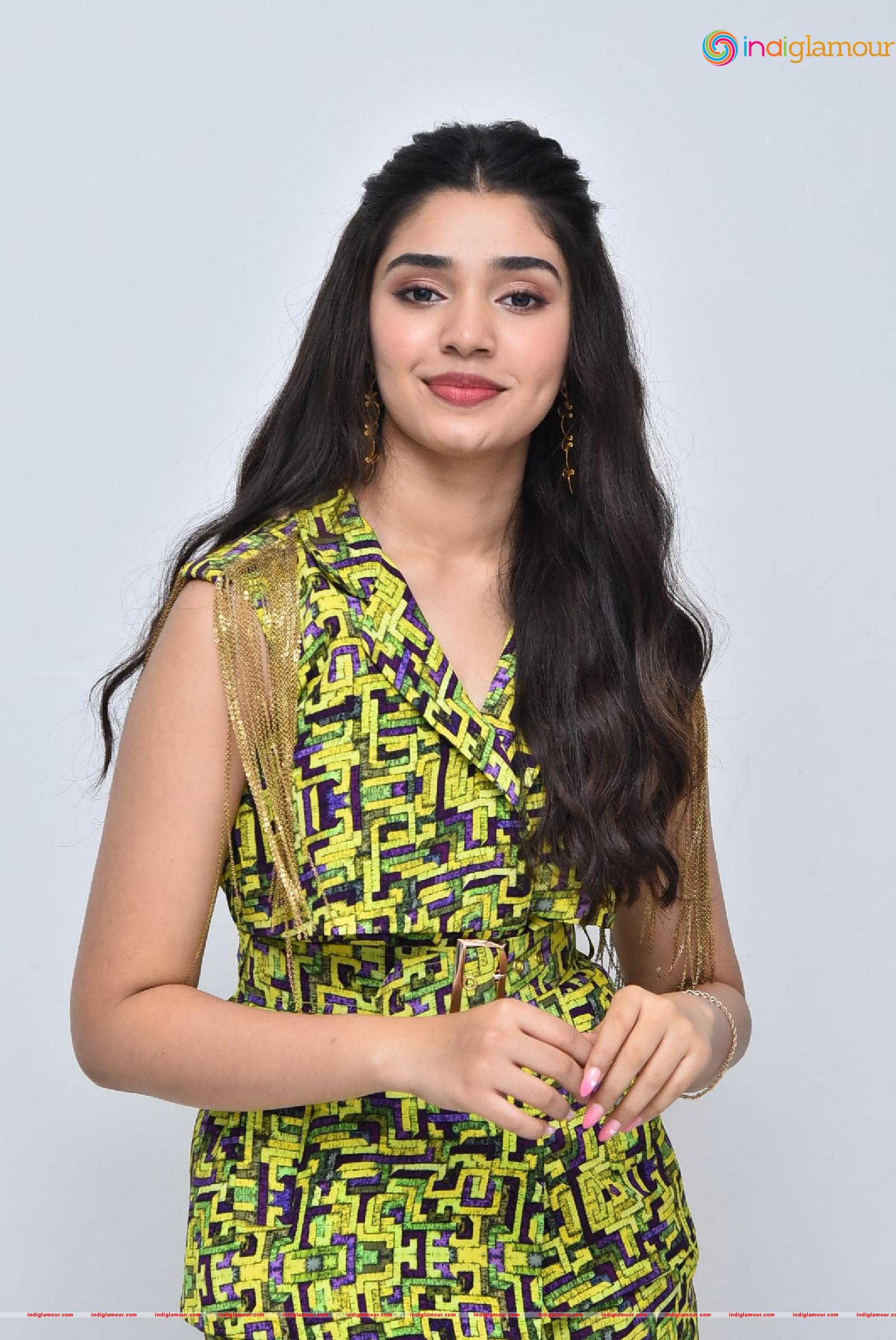 Krithi Shetty Actress hd photo