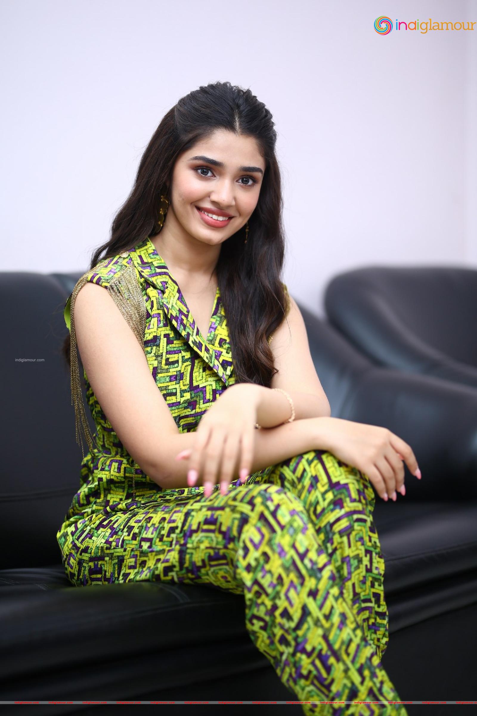Krithi Shetty Actress hd photo