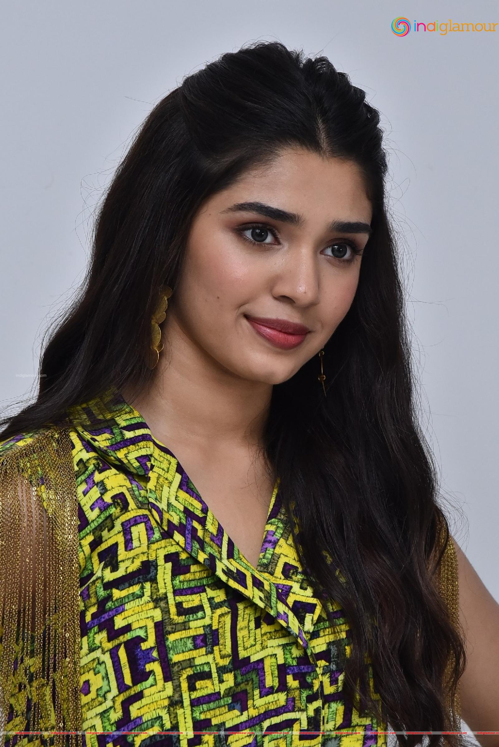 Krithi Shetty Actress hd photo