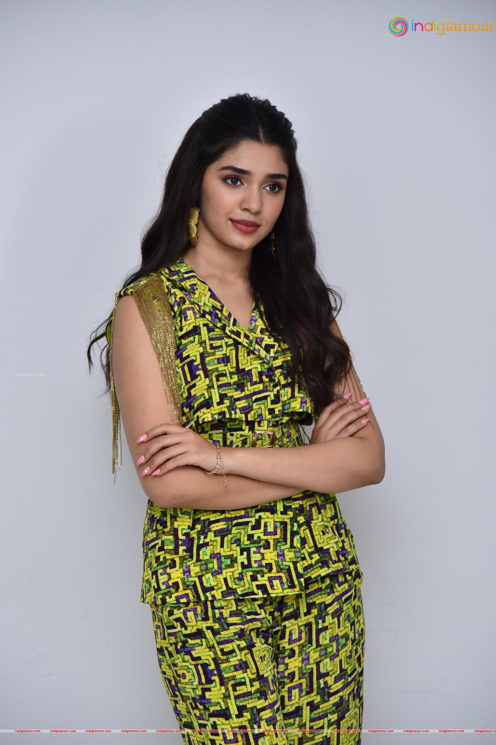 Krithi Shetty Actress hd photo