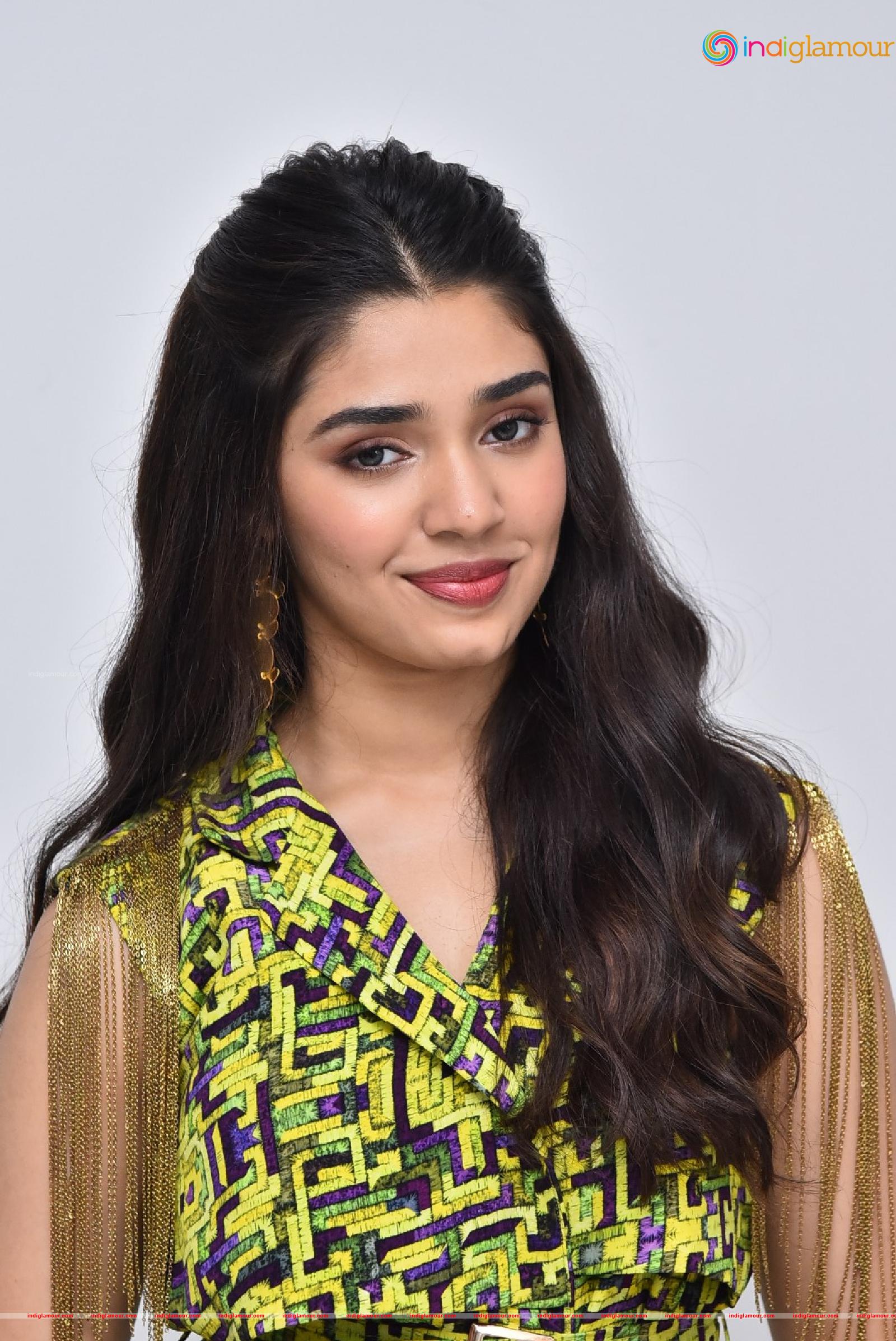 Krithi Shetty Actress hd photo