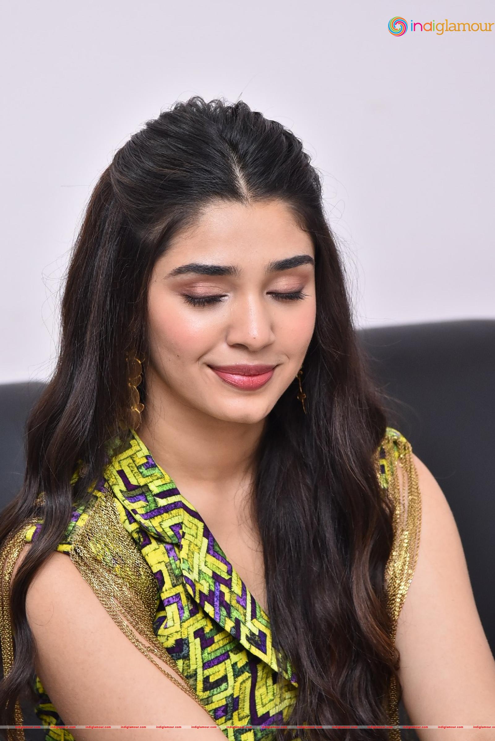 Krithi Shetty Actress hd photo