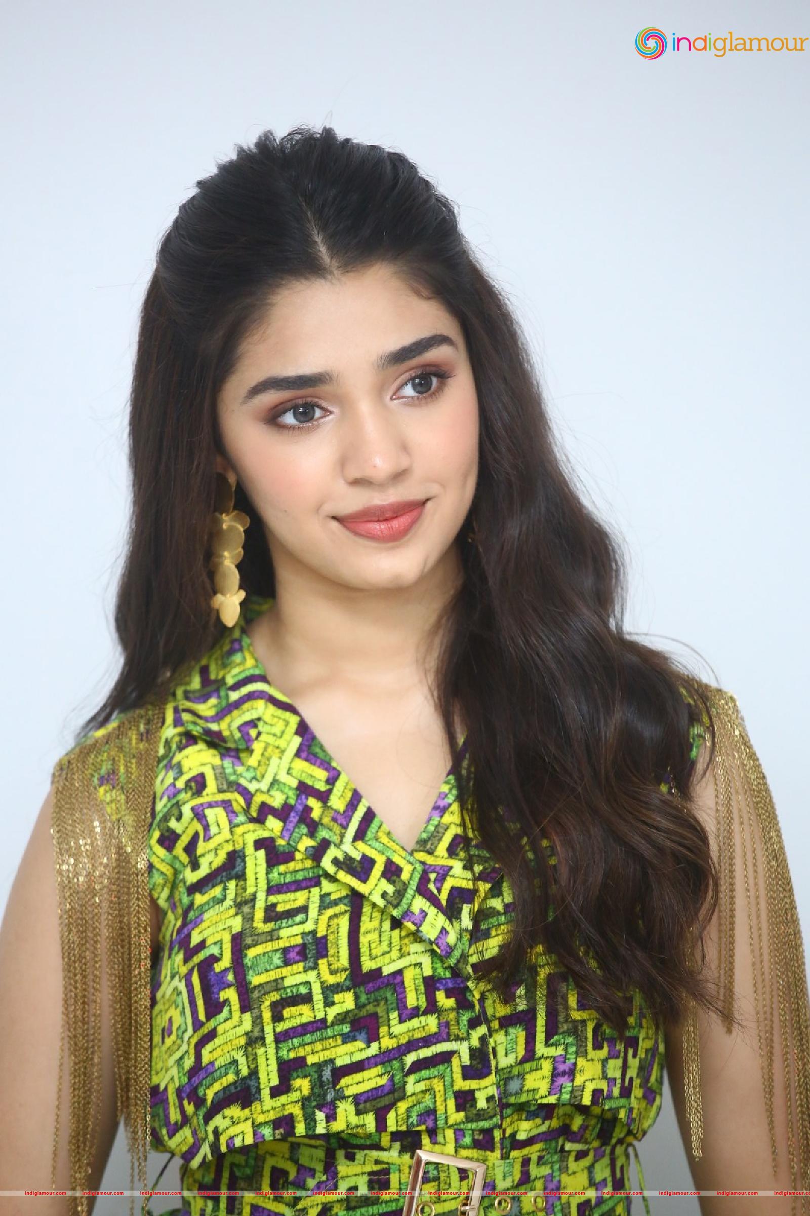 Krithi Shetty Actress hd photo