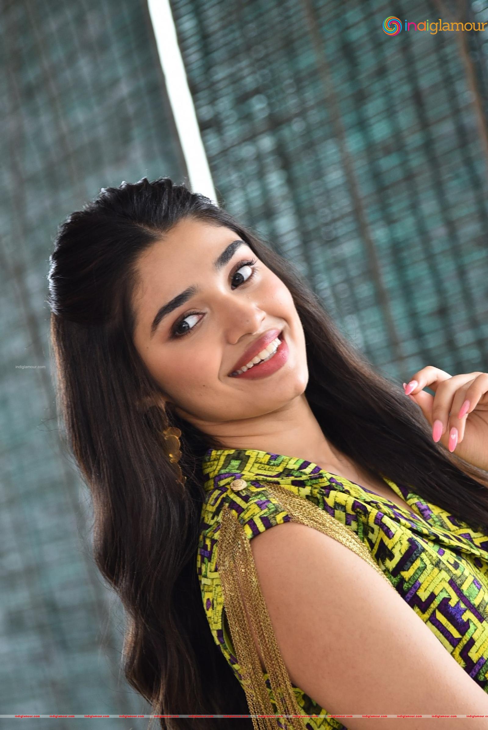 Krithi Shetty Actress hd photo