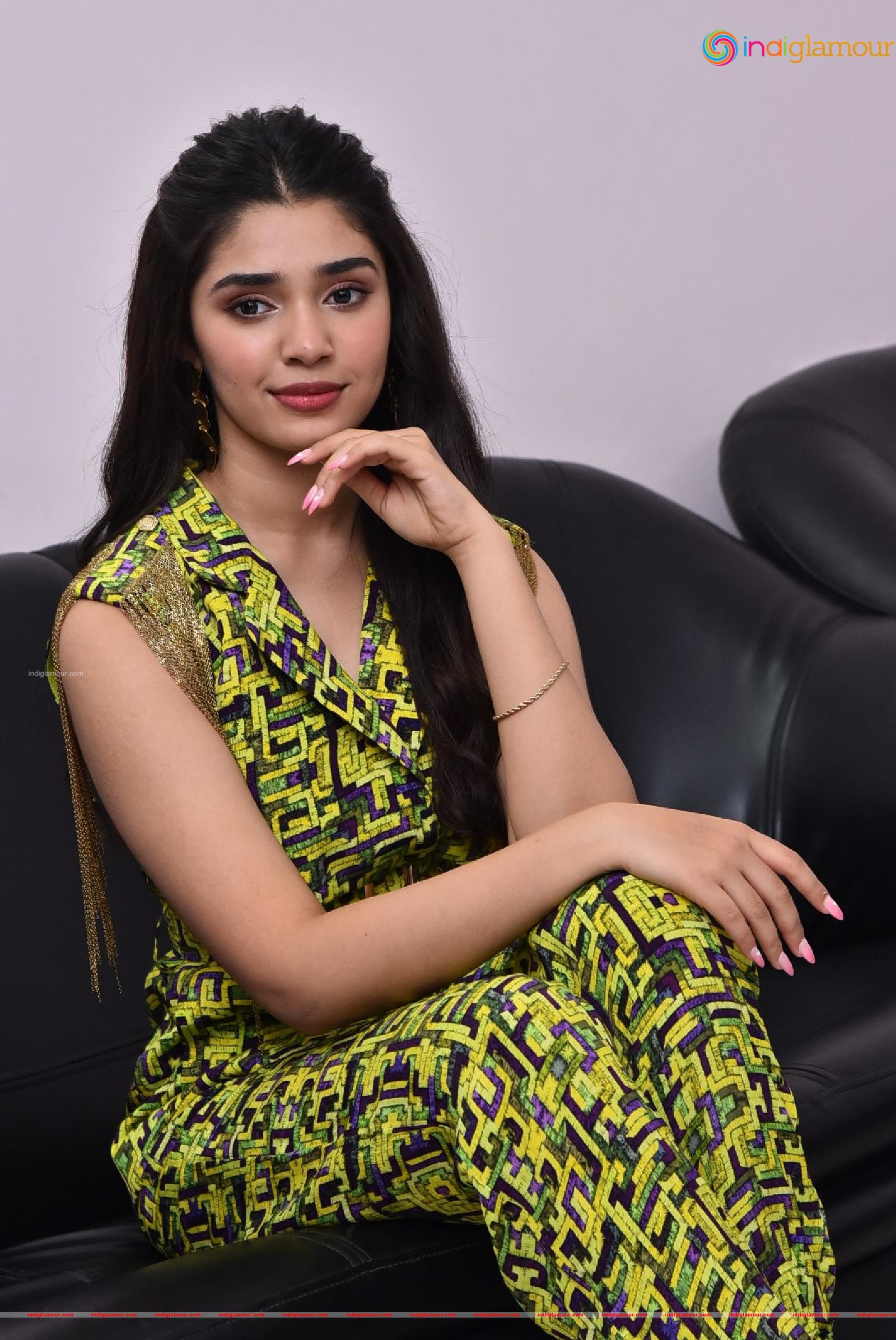 Krithi Shetty Actress hd photo