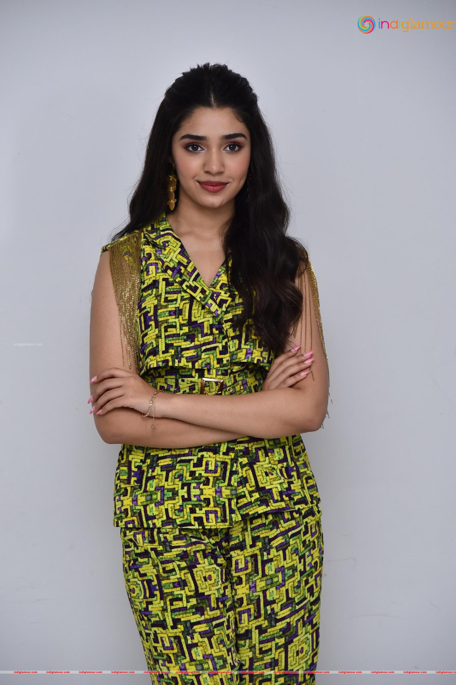 Krithi Shetty Actress hd photo
