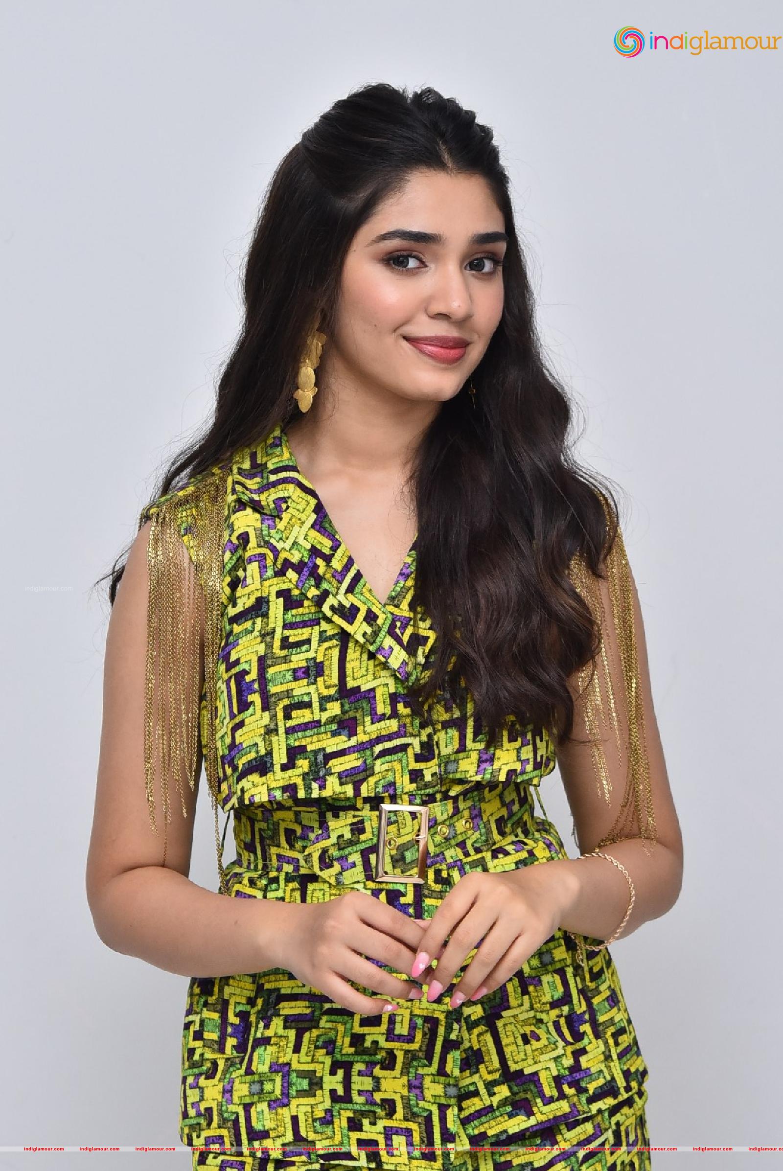 Krithi Shetty Actress hd photo