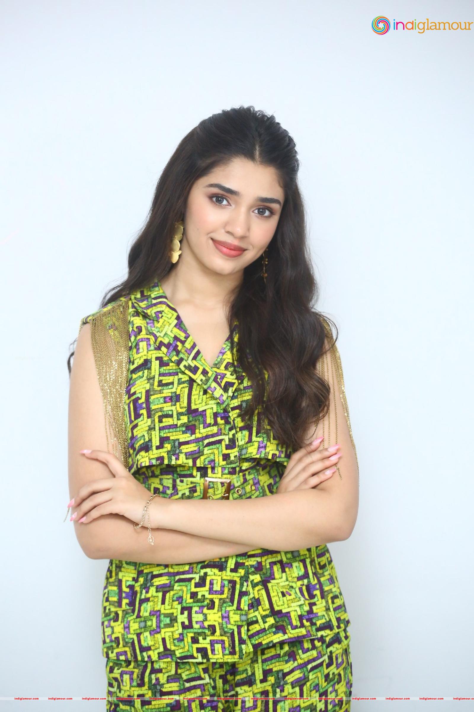 Krithi Shetty Actress hd photo