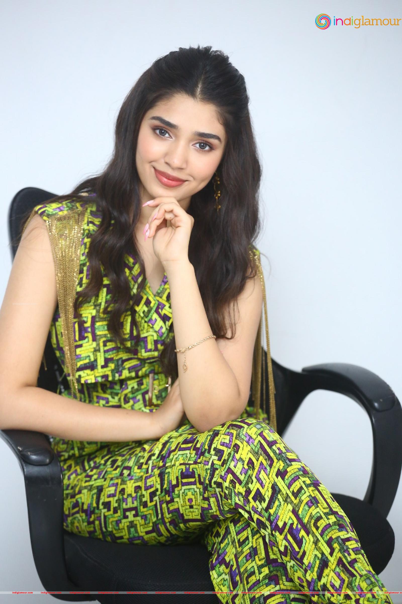 Krithi Shetty Actress hd photo