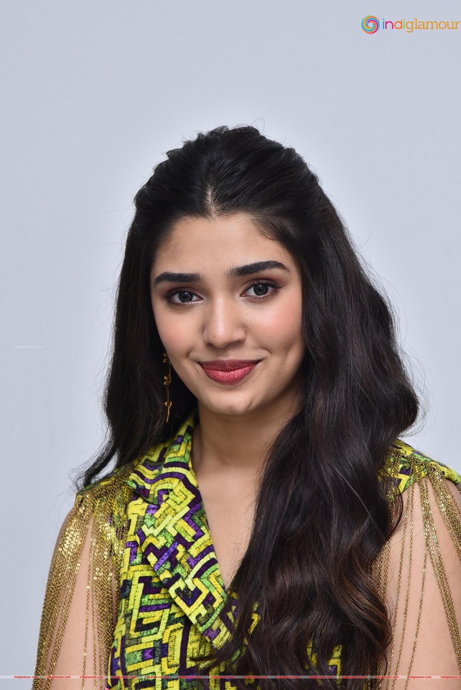 Krithi Shetty Actress hd photo