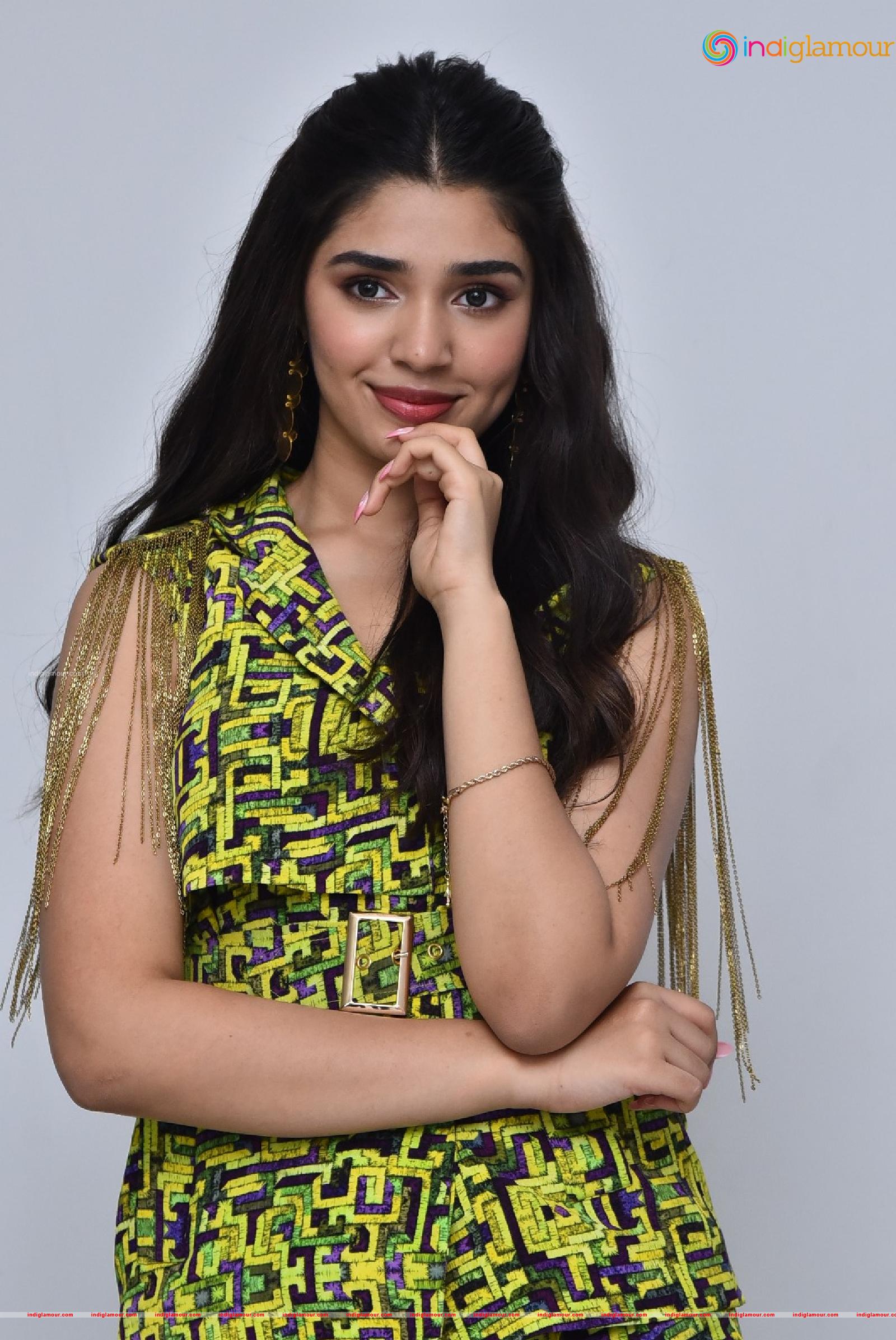 Krithi Shetty Actress hd photo