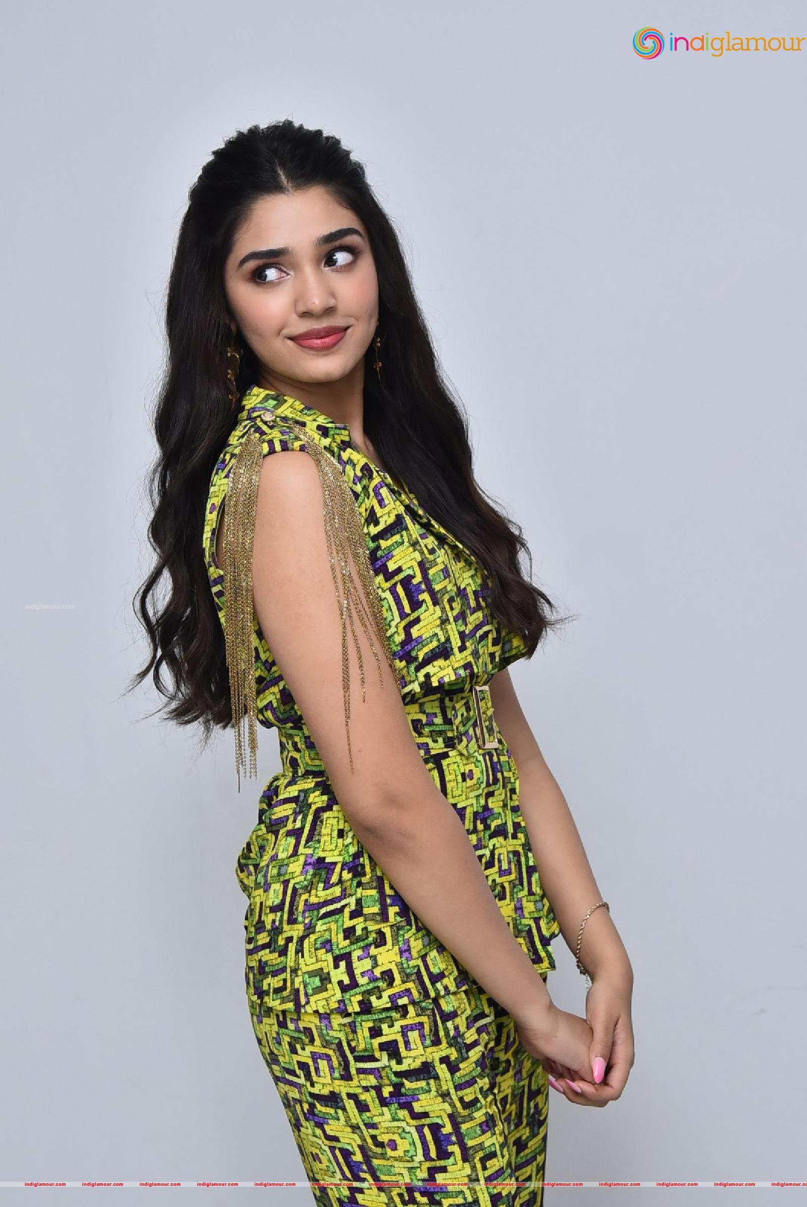 Krithi Shetty Actress hd photo